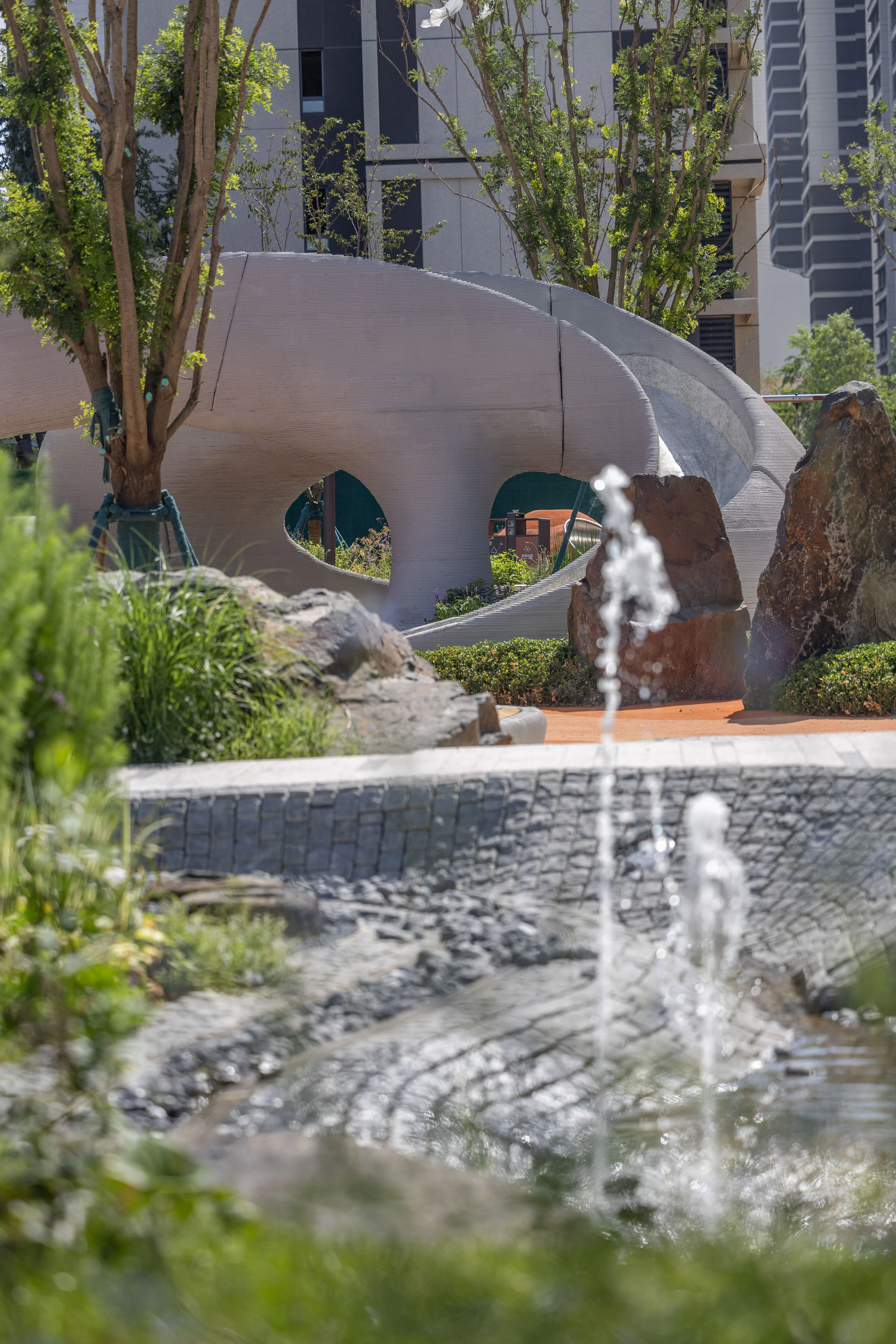 Boulder Park: The First 3D Concrete-Printed Playground — 27
