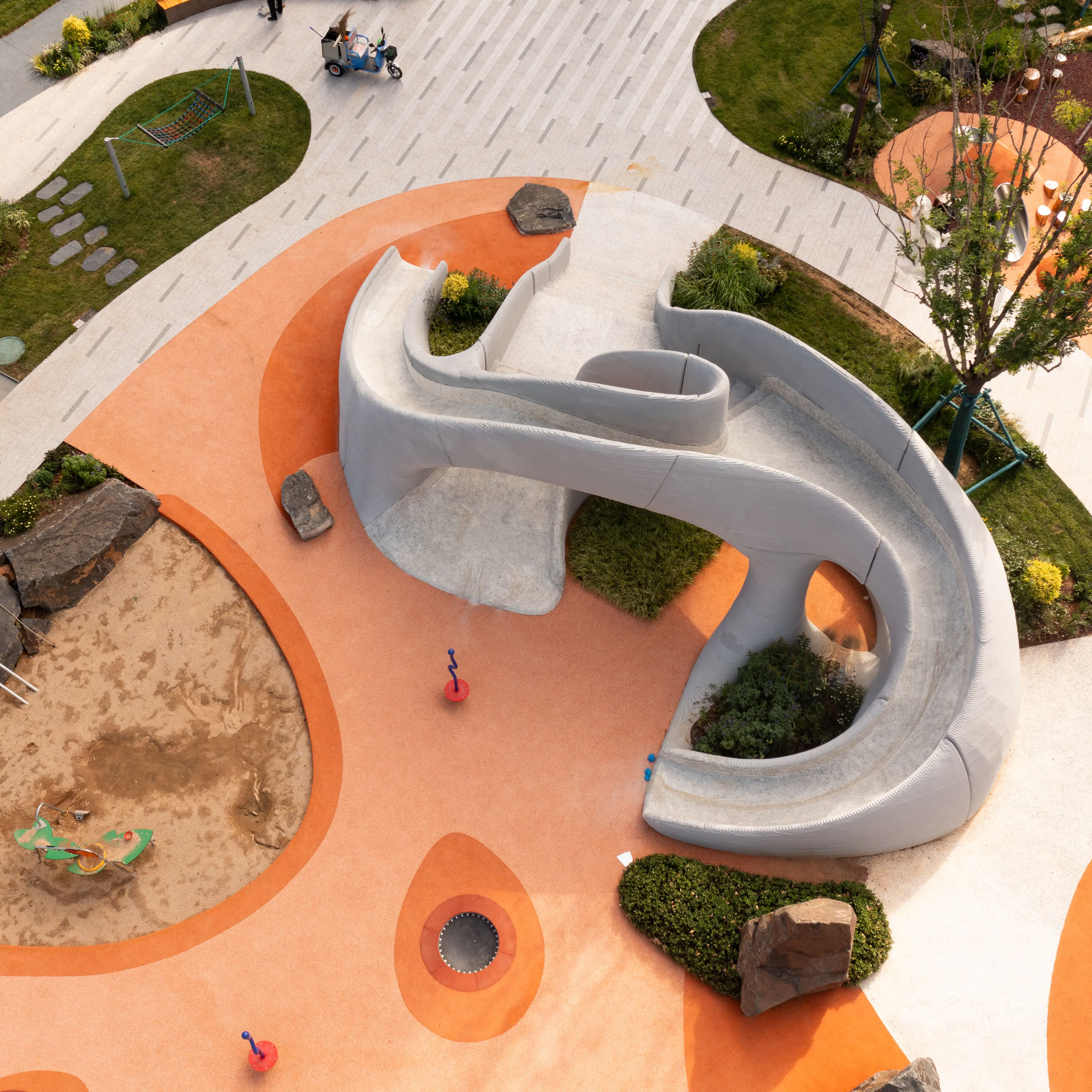 Boulder Park: The First 3D Concrete-Printed Playground — 31