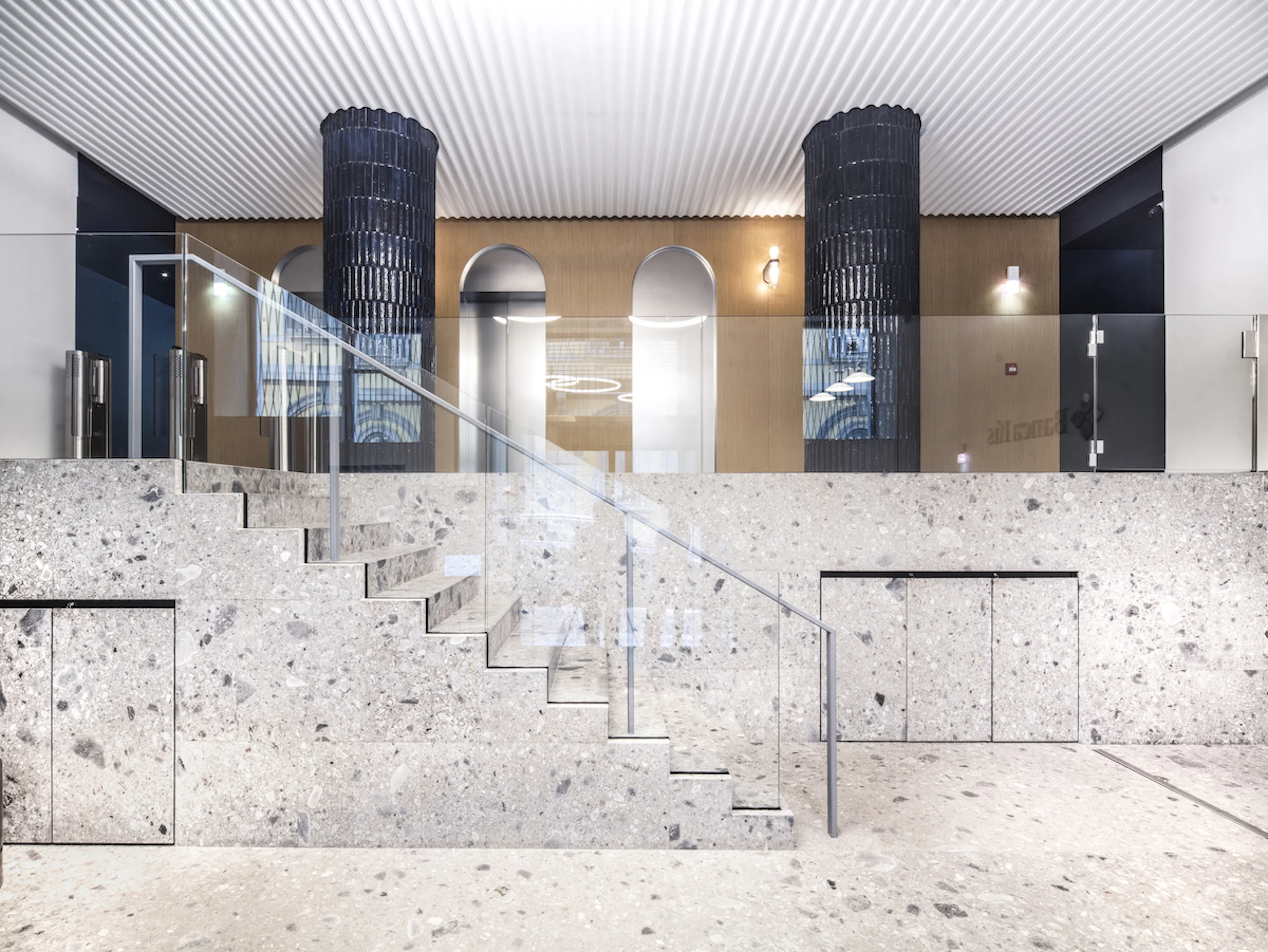 Venice Marco Polo International Airport: Passenger Terminal Refurbishment and Extension Lot 1 — 6