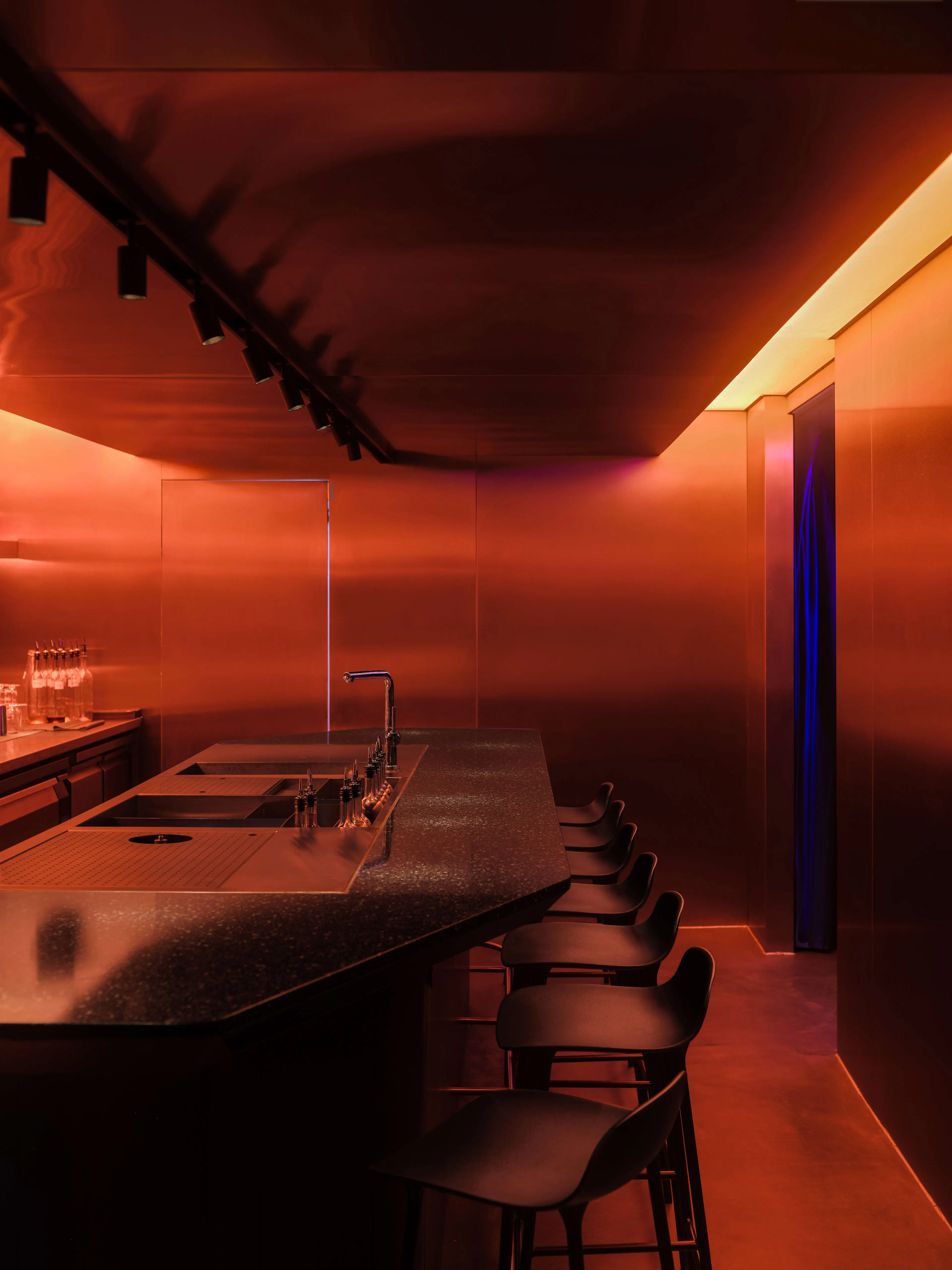 KINKALLY restaurant & bar KINKY — 17