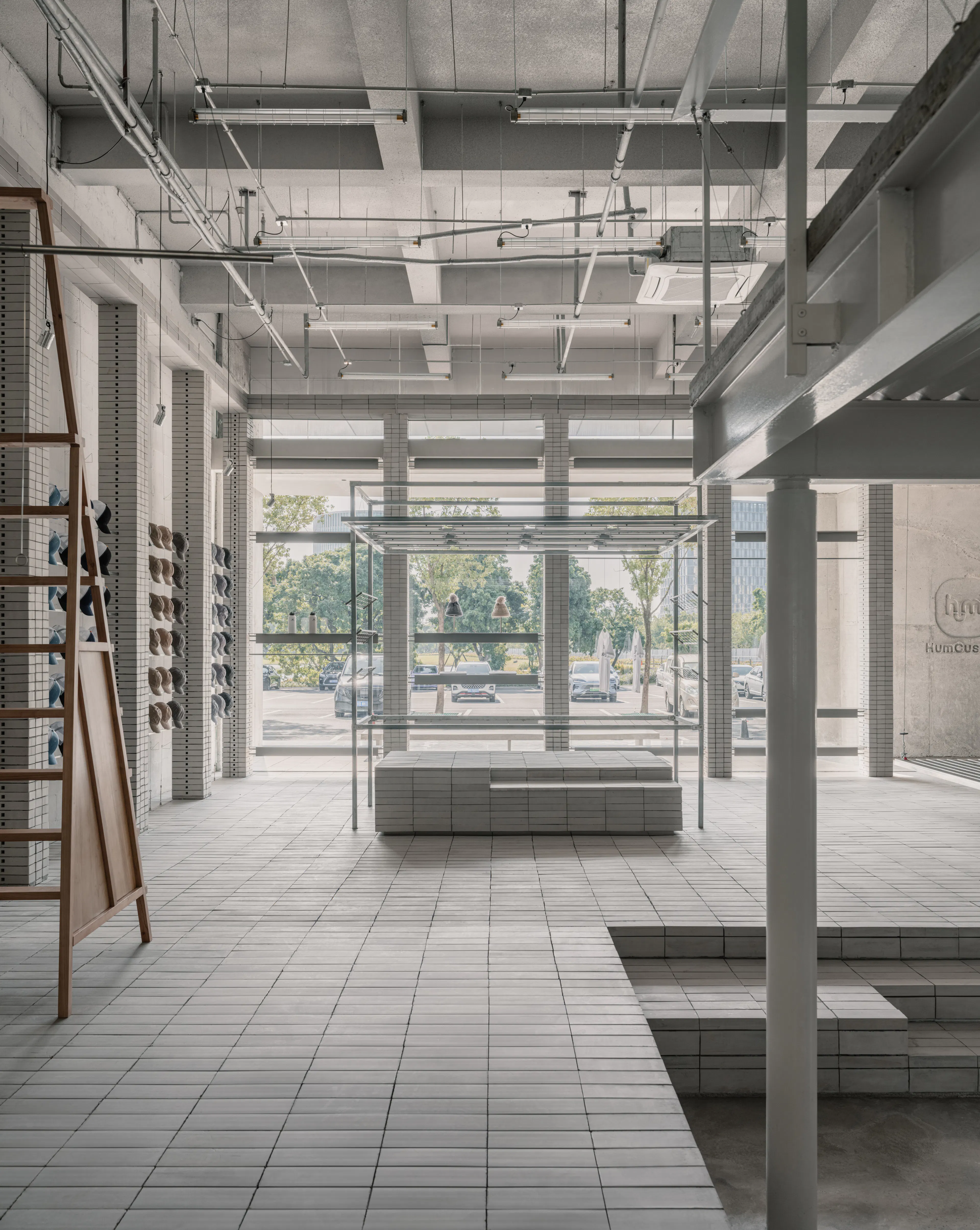 HumCustom Factory Exhibition Hall — 10