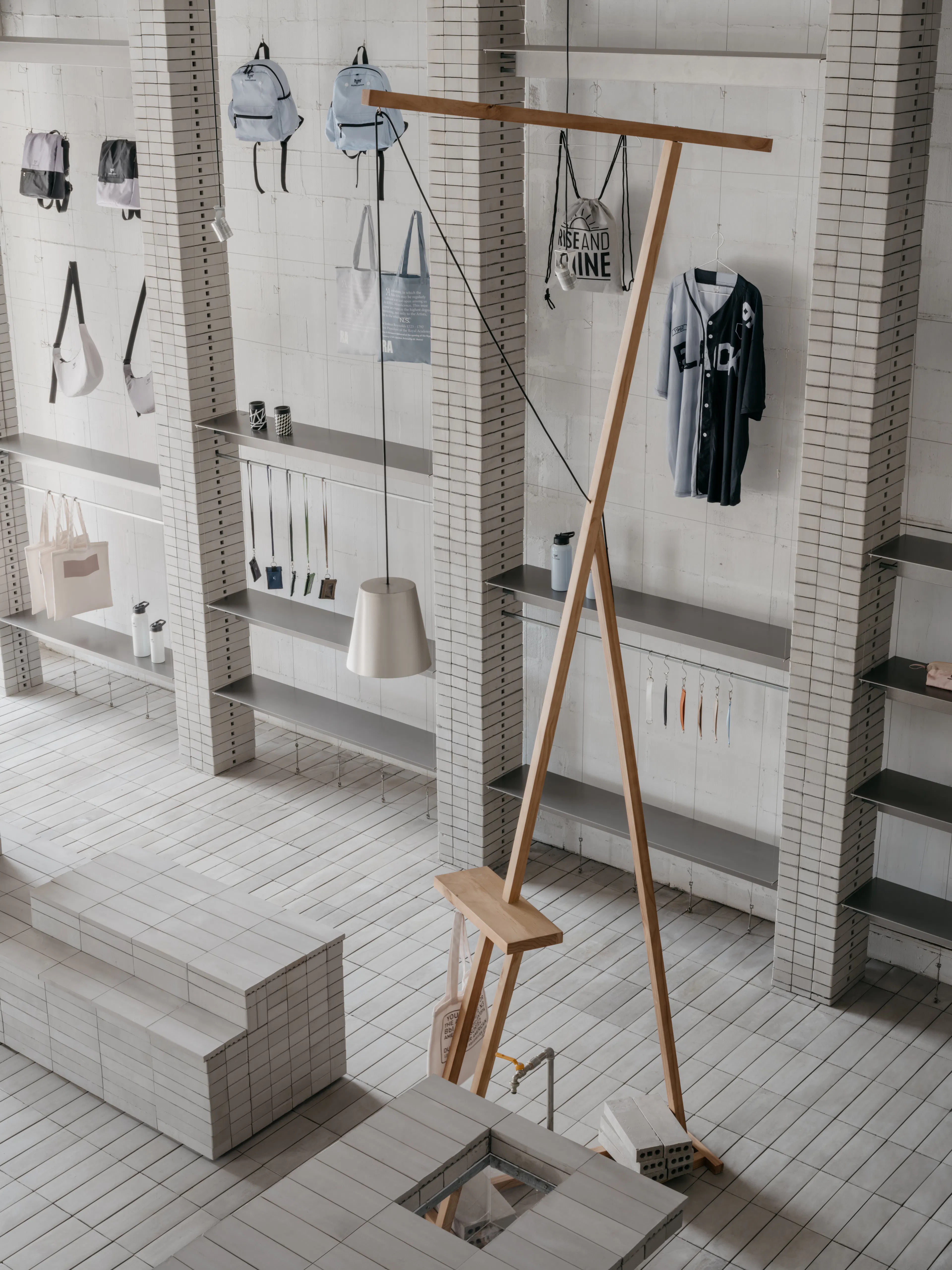 HumCustom Factory Exhibition Hall — 14