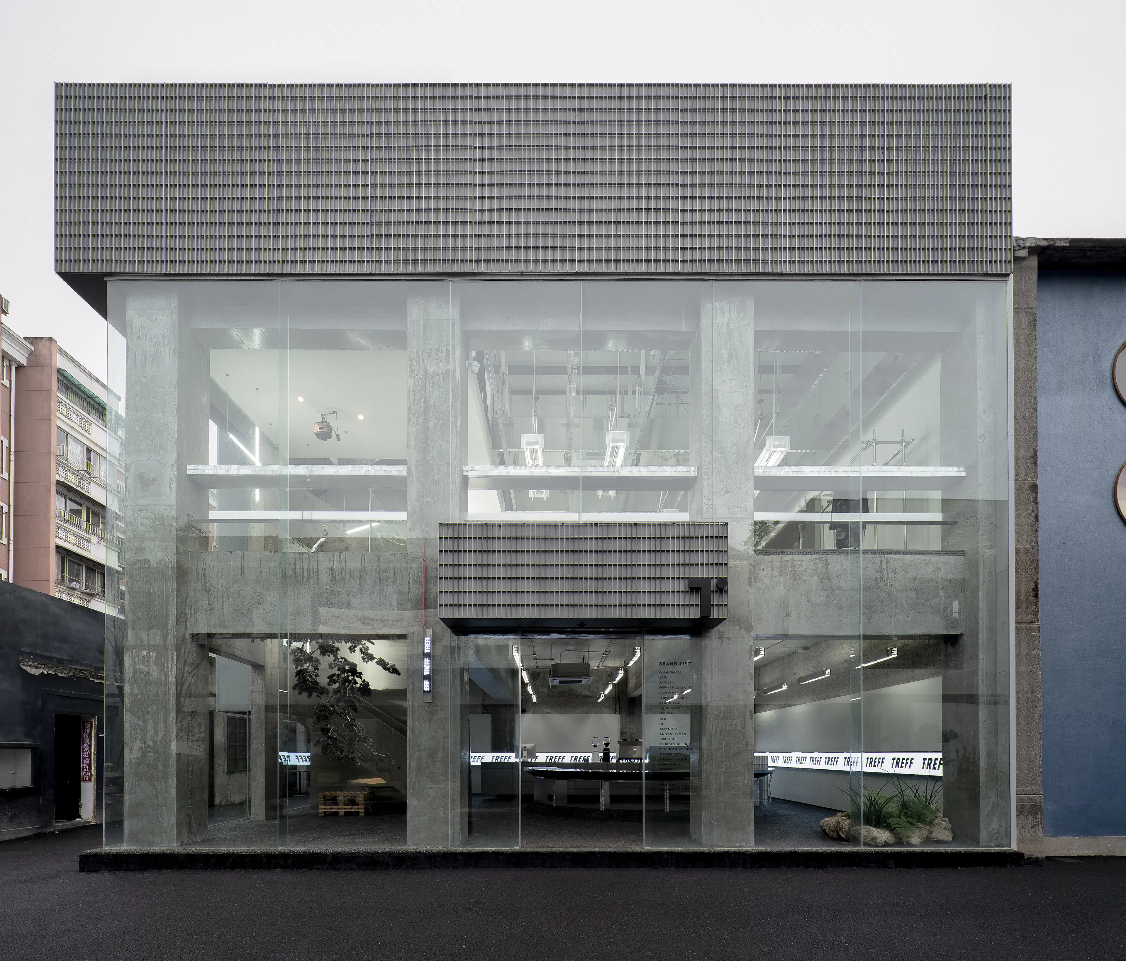 HumCustom Factory Exhibition Hall — 20