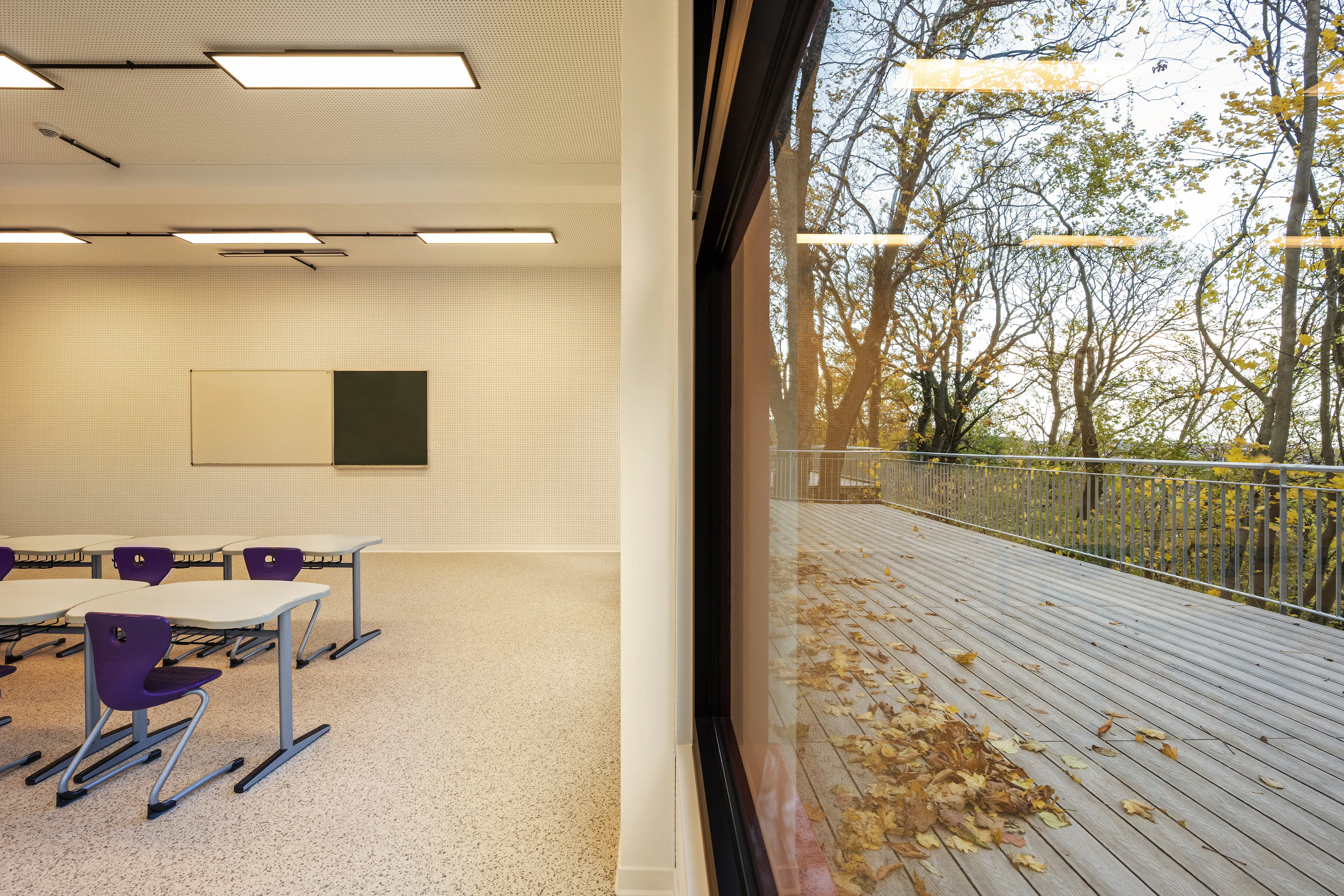 Container into Classroom - German School of Budapest — 11