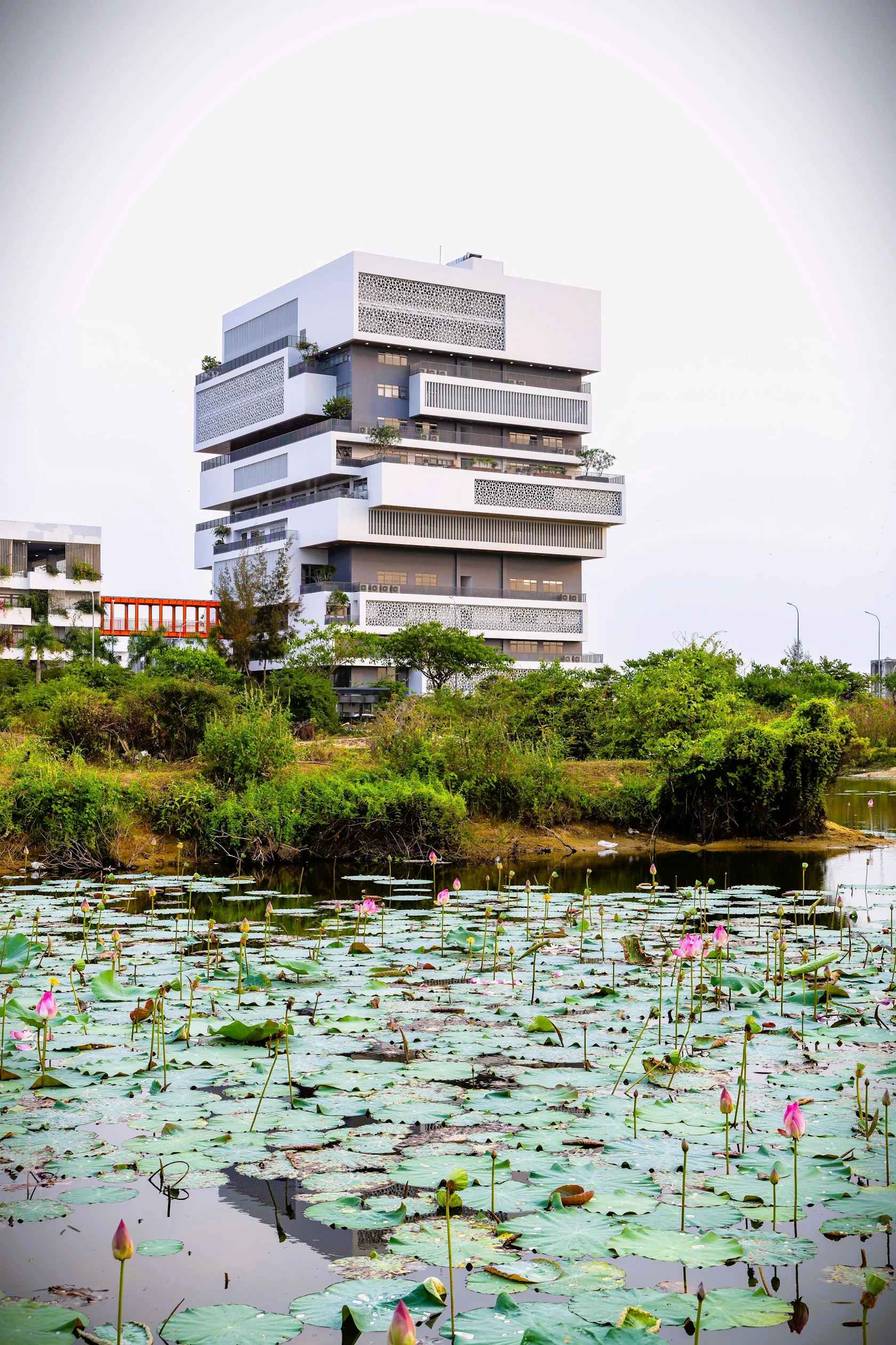 Alpha Building Headquarters – FPT University Da Nang by Huni ...