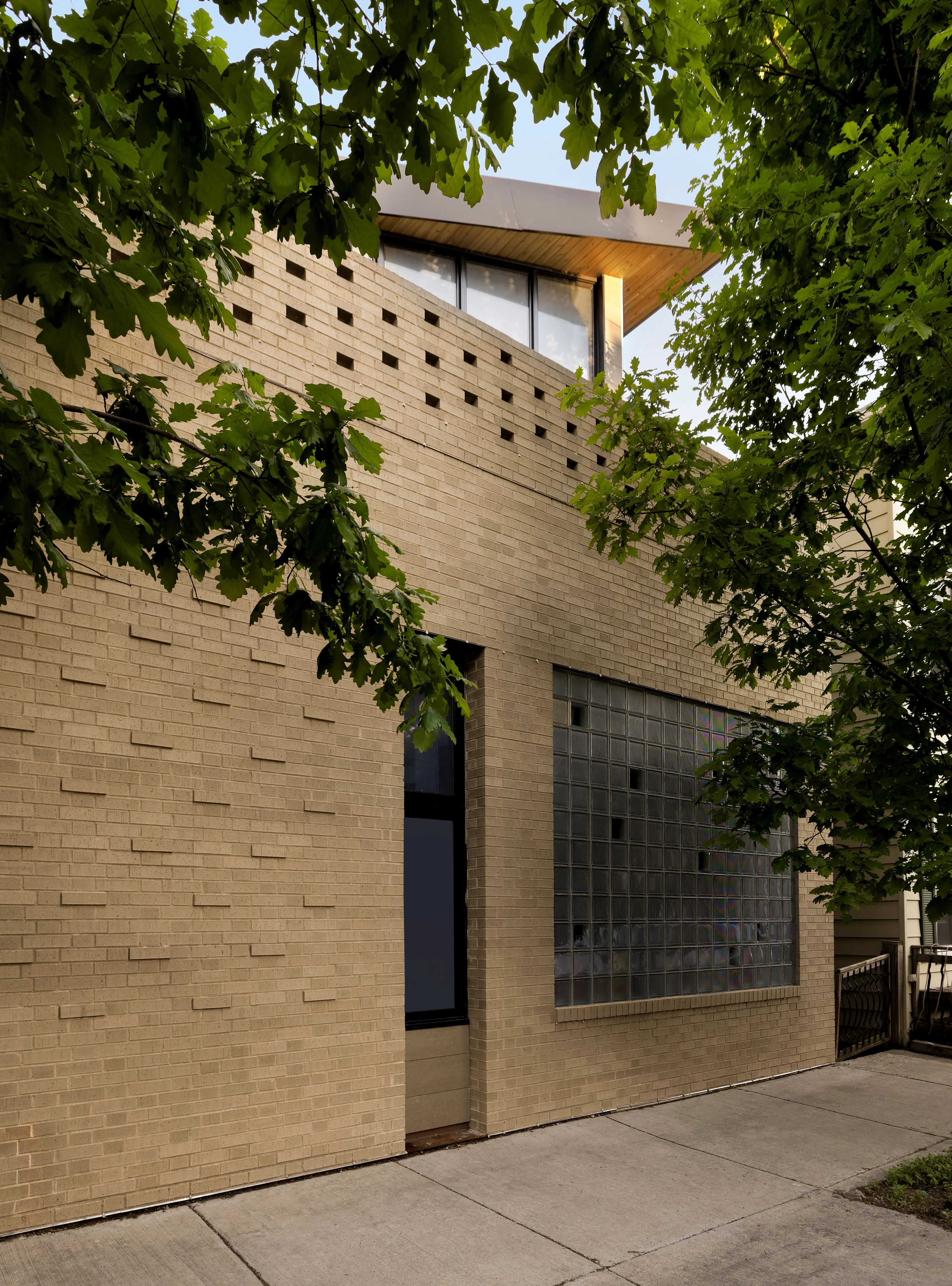 Food Hall at the Center for Care & Discovery — 25