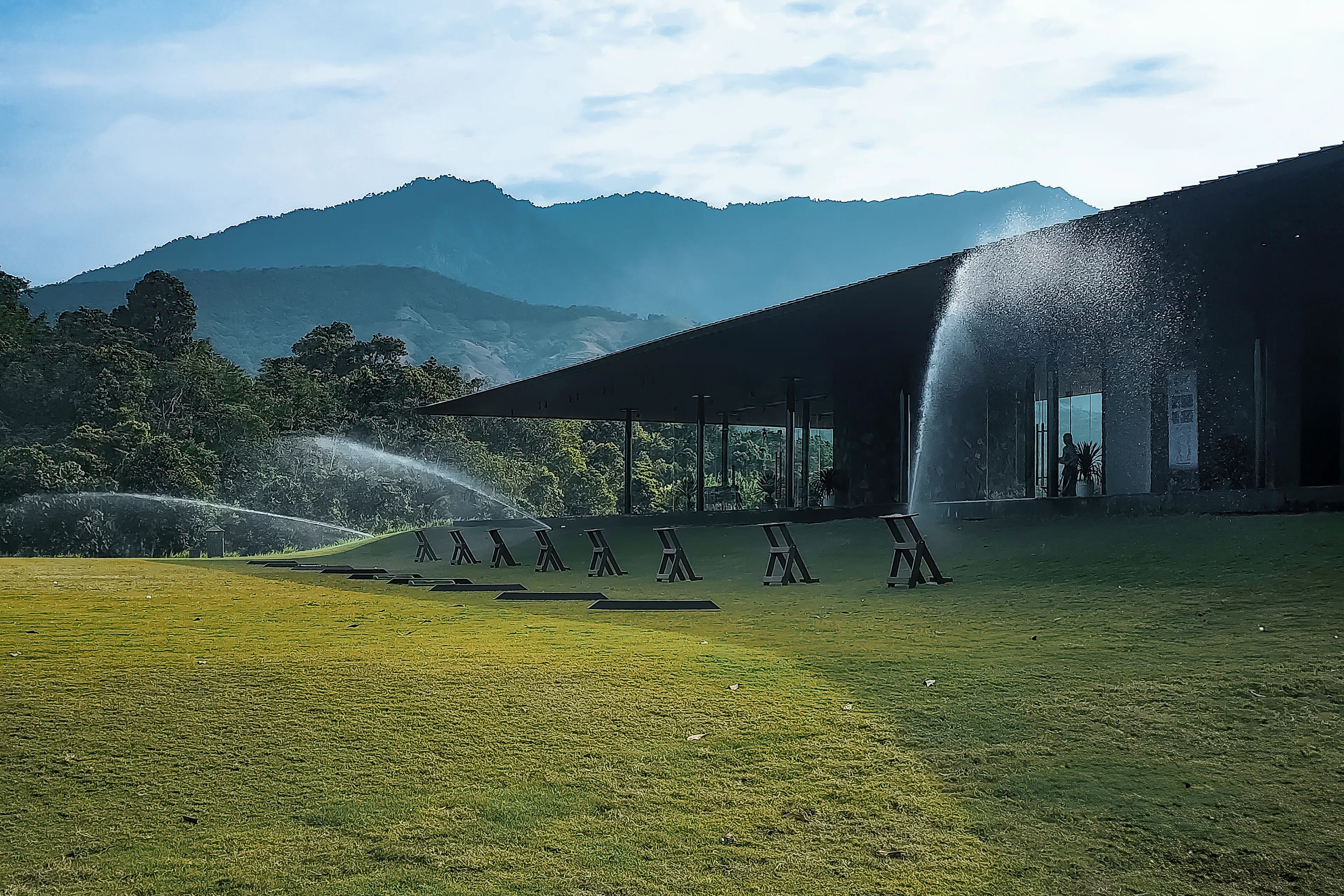 "The Indigo" Driving Range — 5