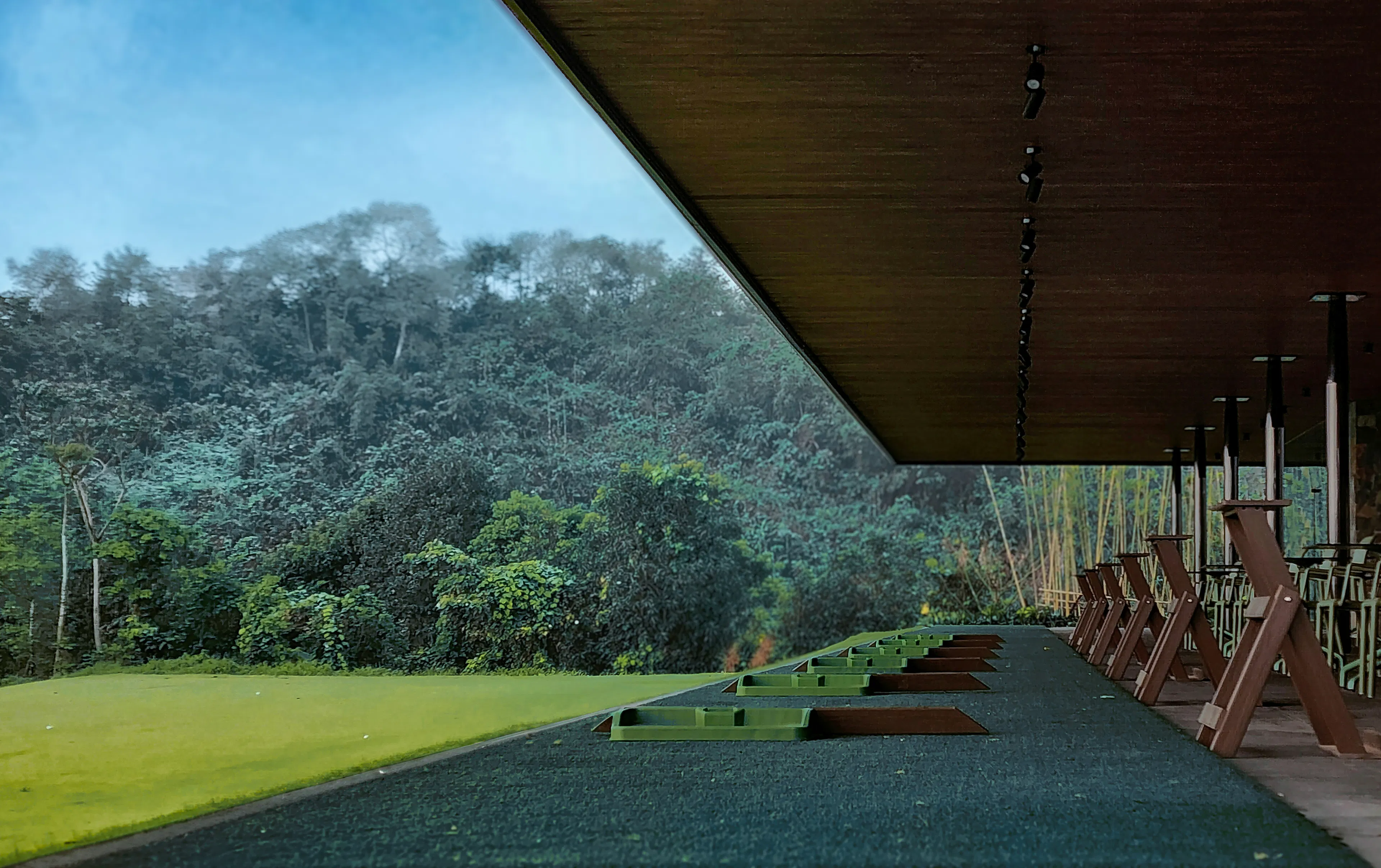 "The Indigo" Driving Range — 7