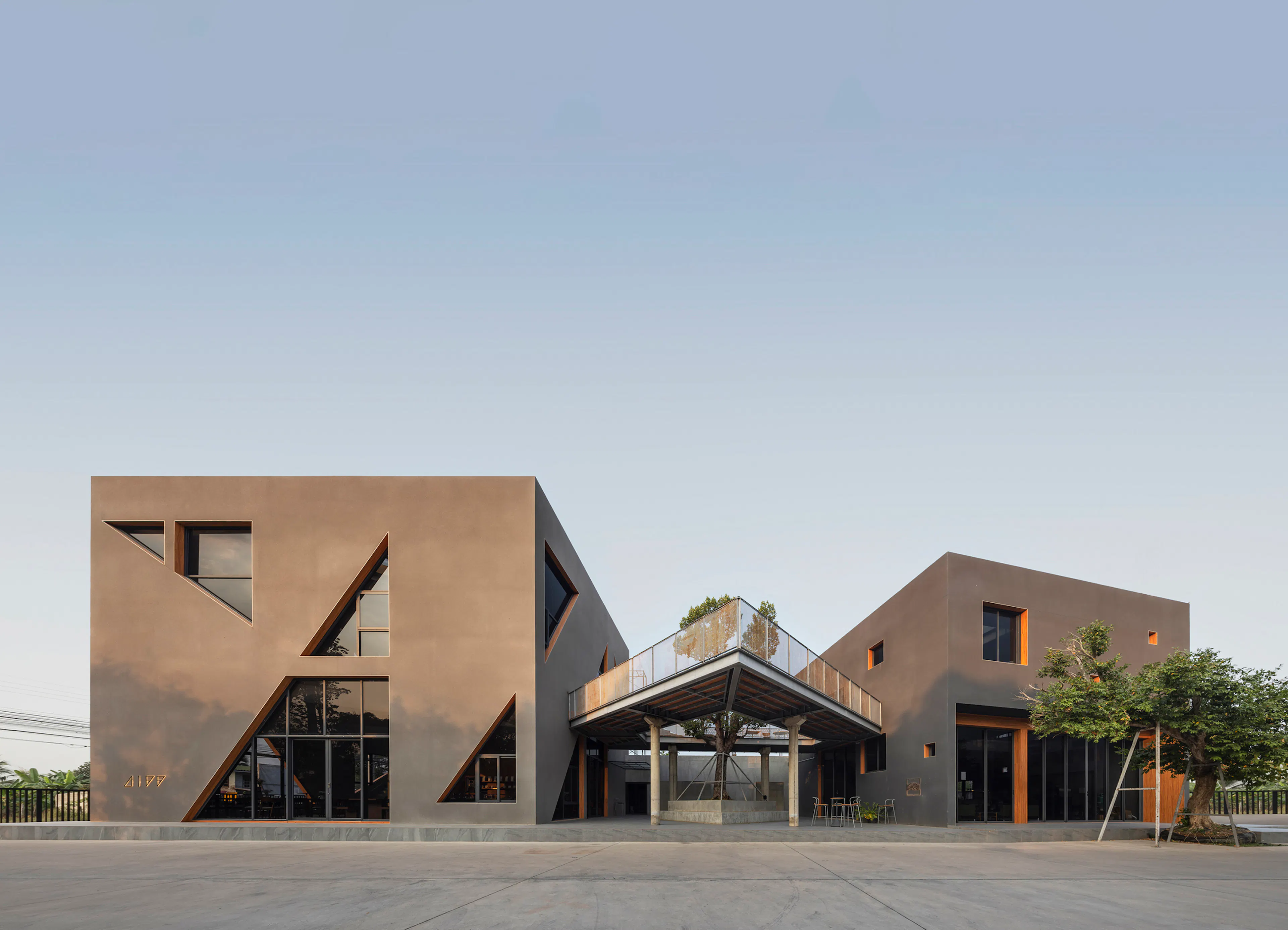 Khao Niao Restaurant + Onda Cafe — 5