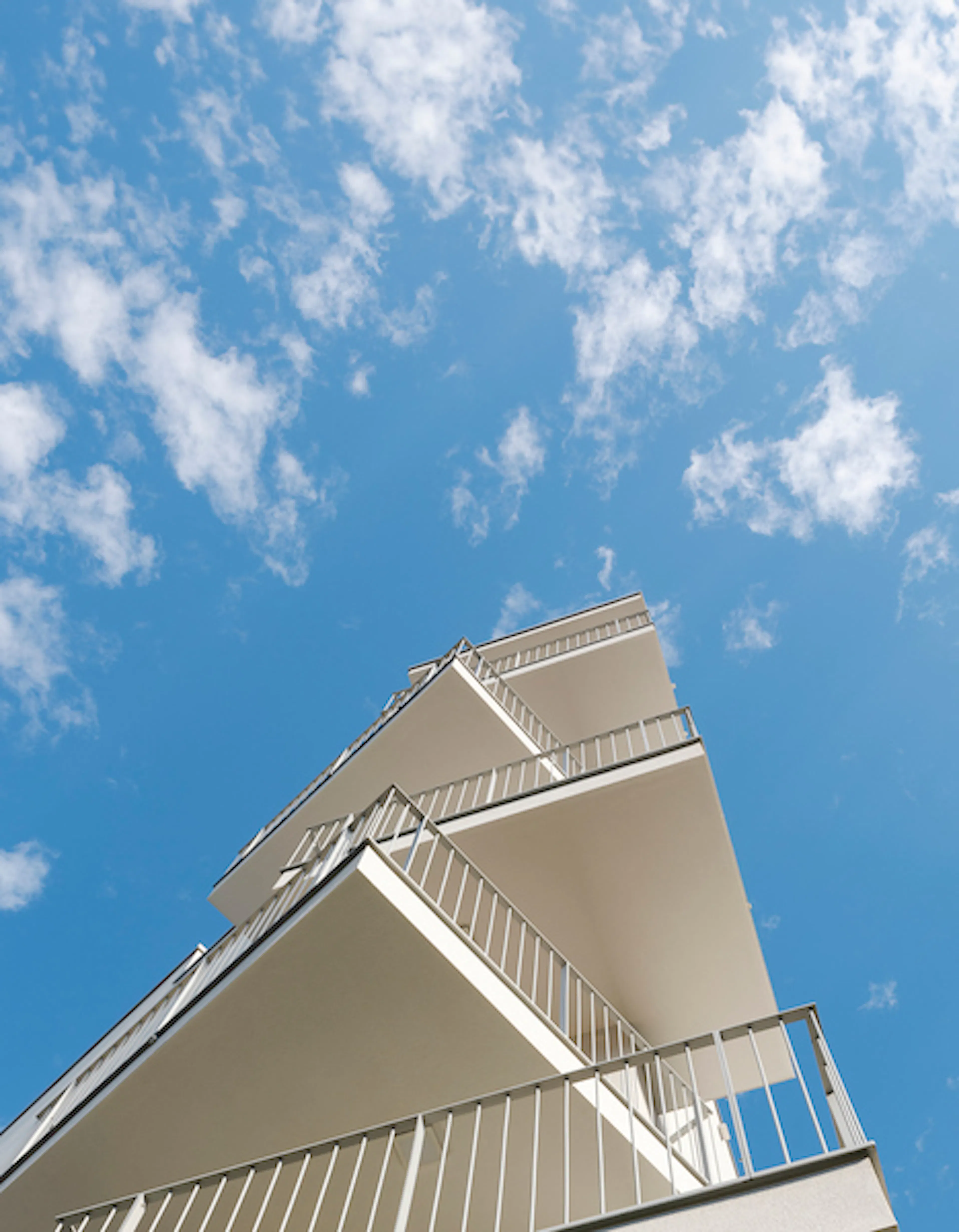 MATER APARTMENT BUILDING LUGANO — 2