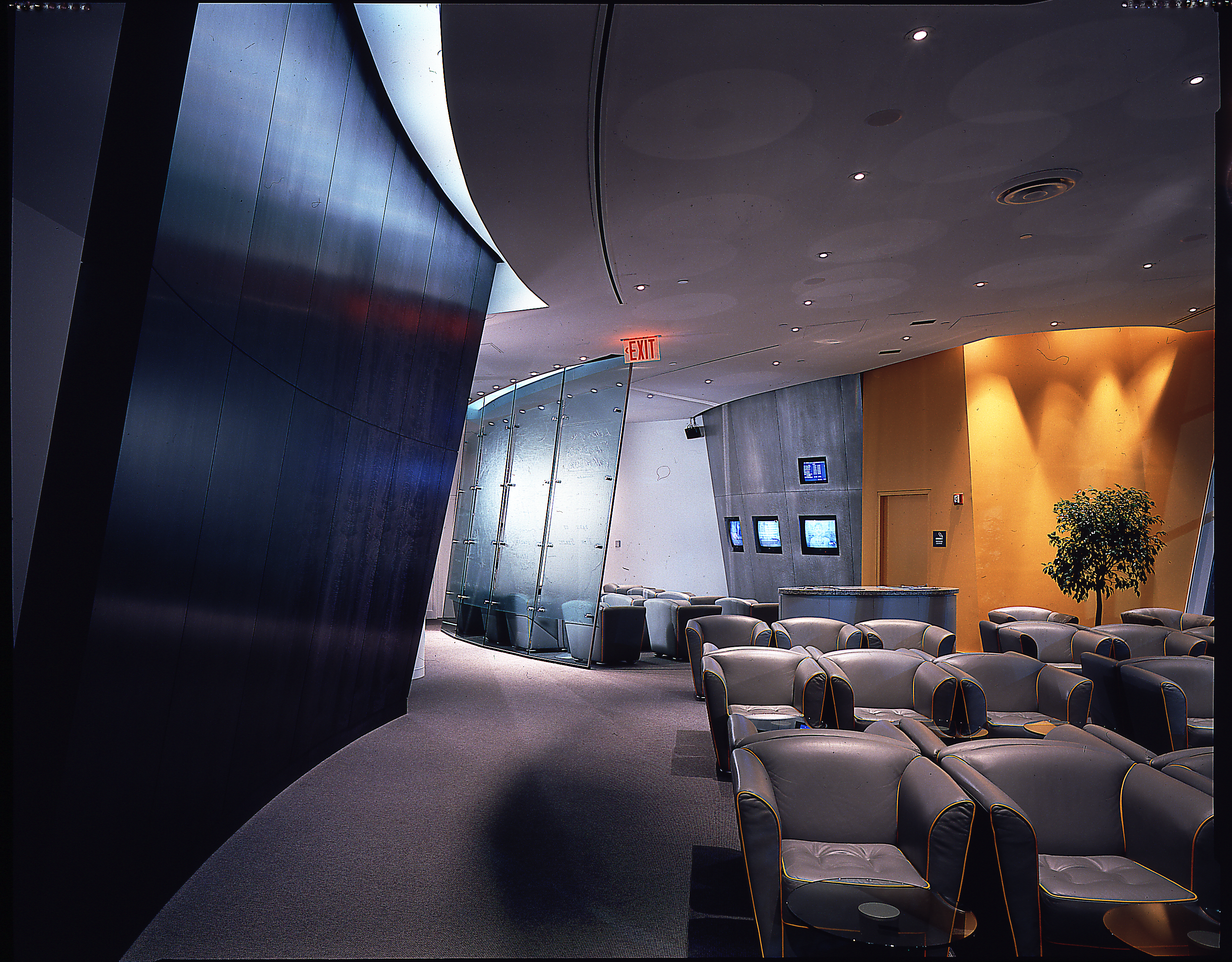 Lufthansa Faces Compounding Labor Disruptions as Pilot Strike Gives Way to Cabin Crew Action