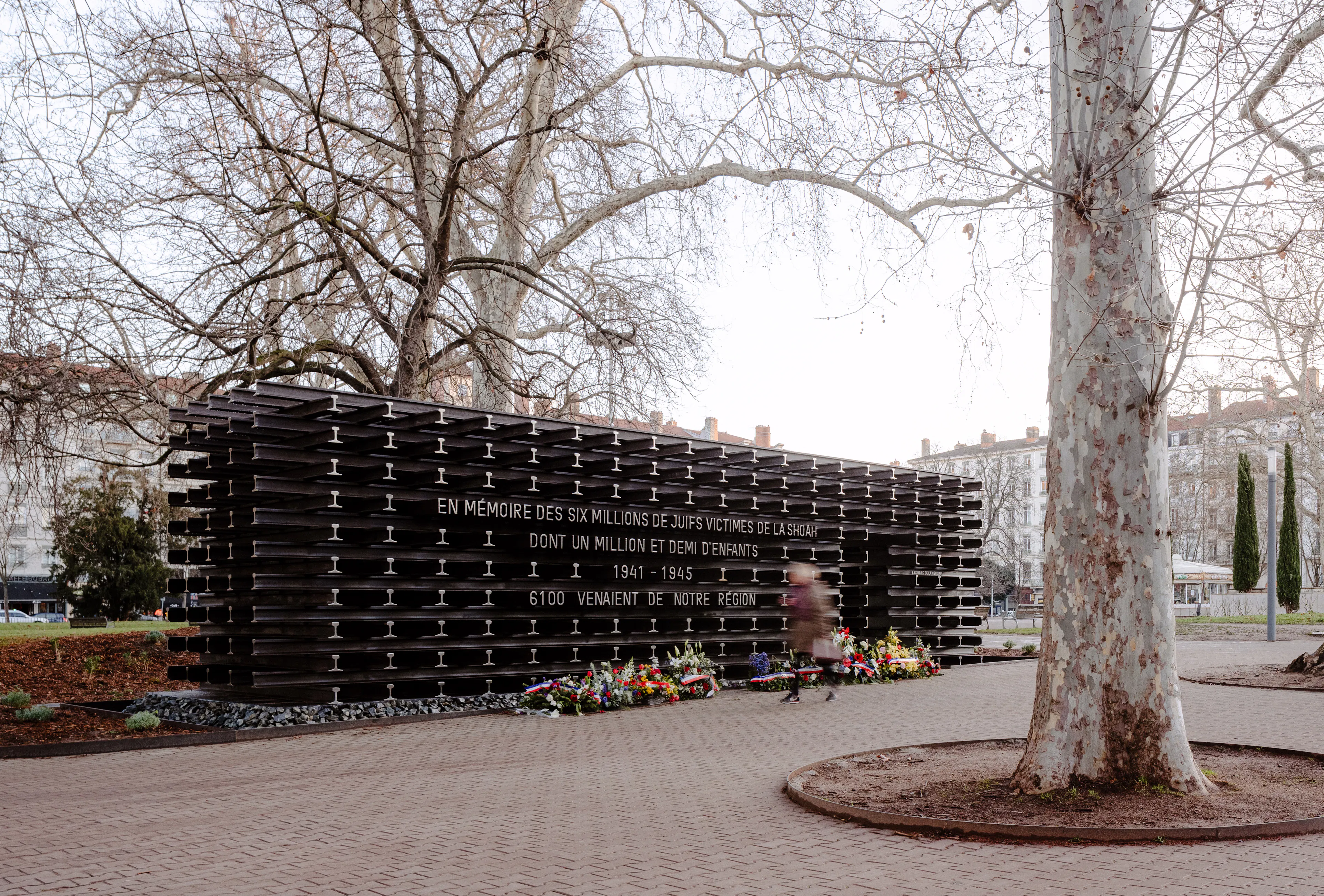 Rails of memory — 1