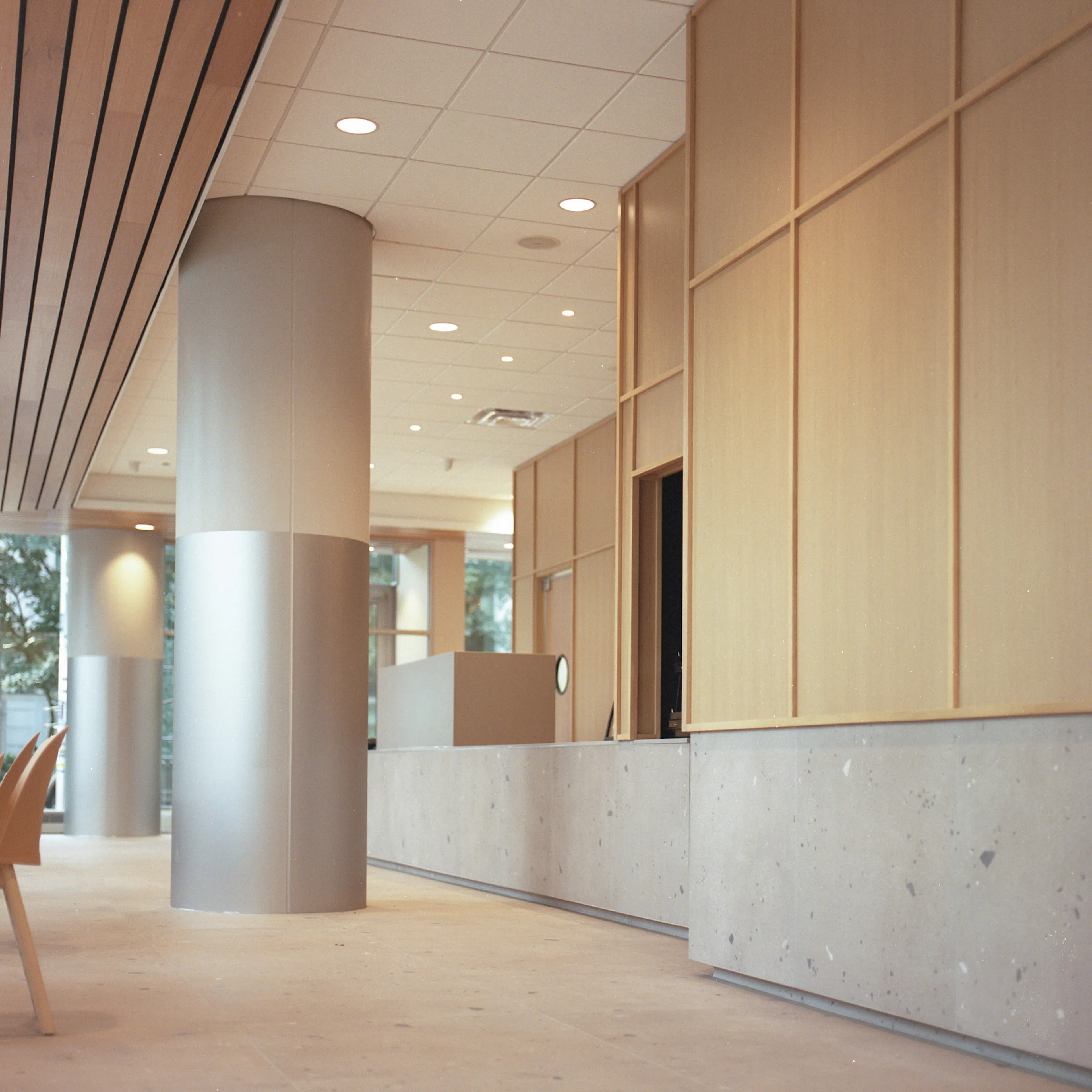 Food Hall at the Center for Care & Discovery — 3