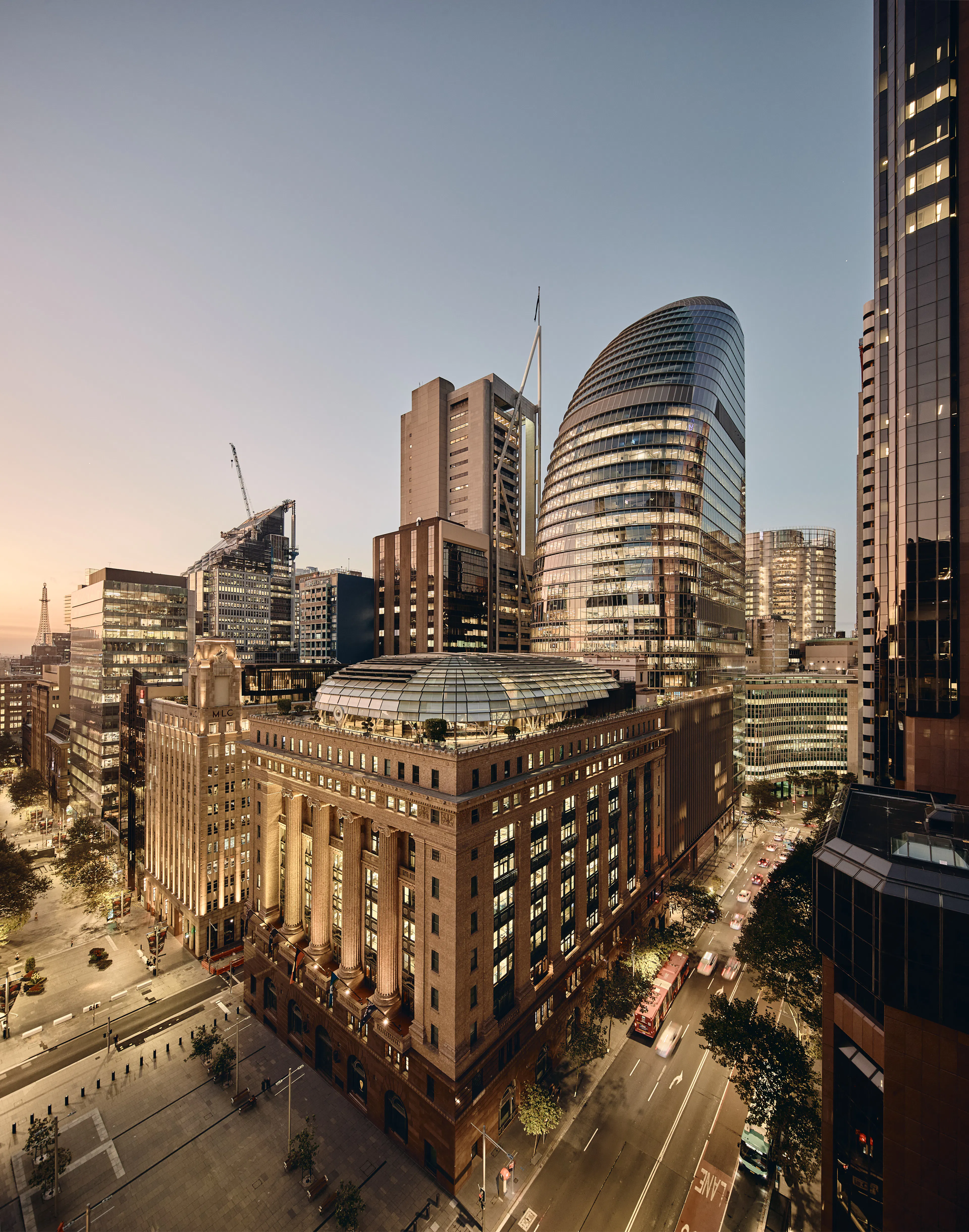 1 Elizabeth detail 1