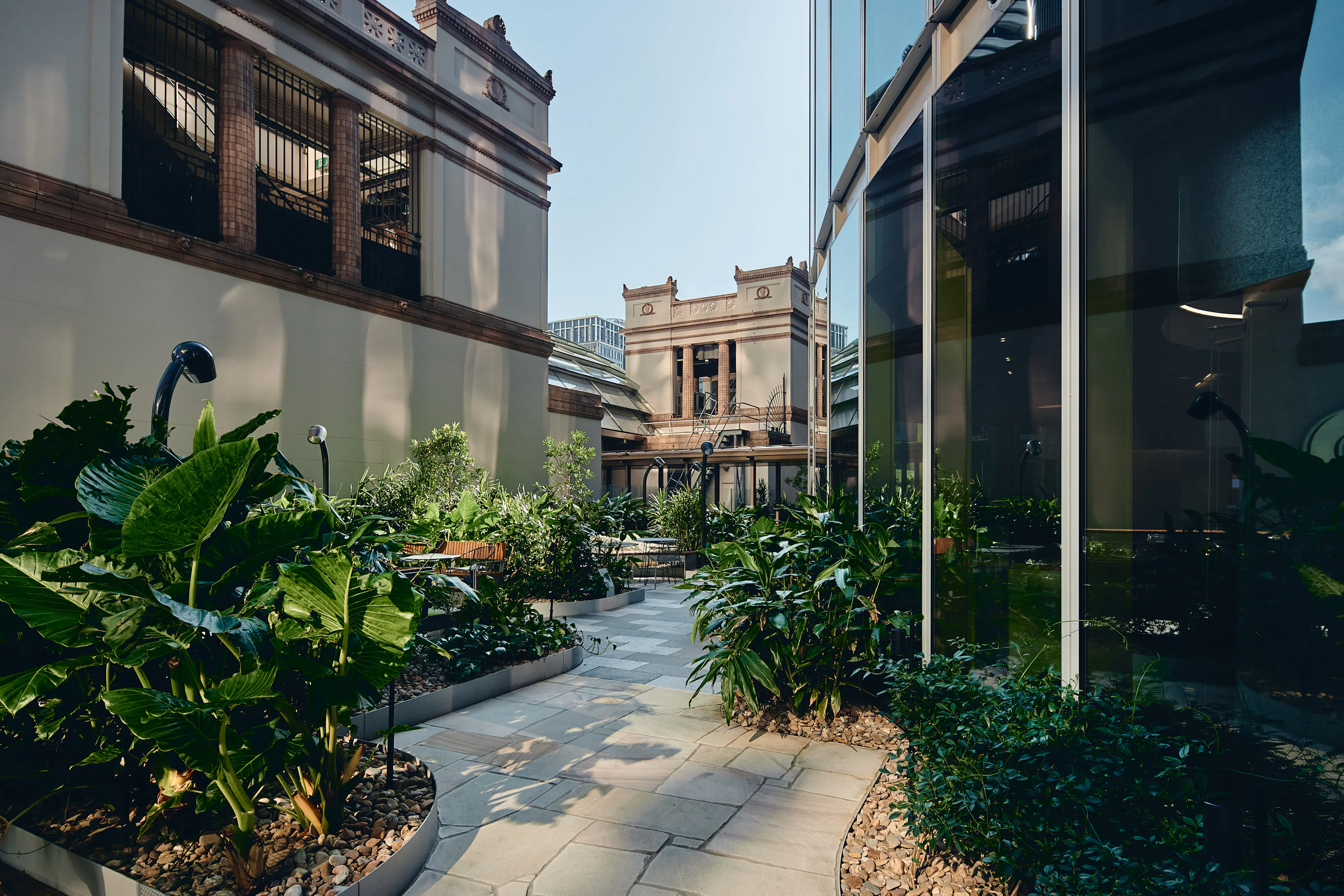 1 Elizabeth detail 19