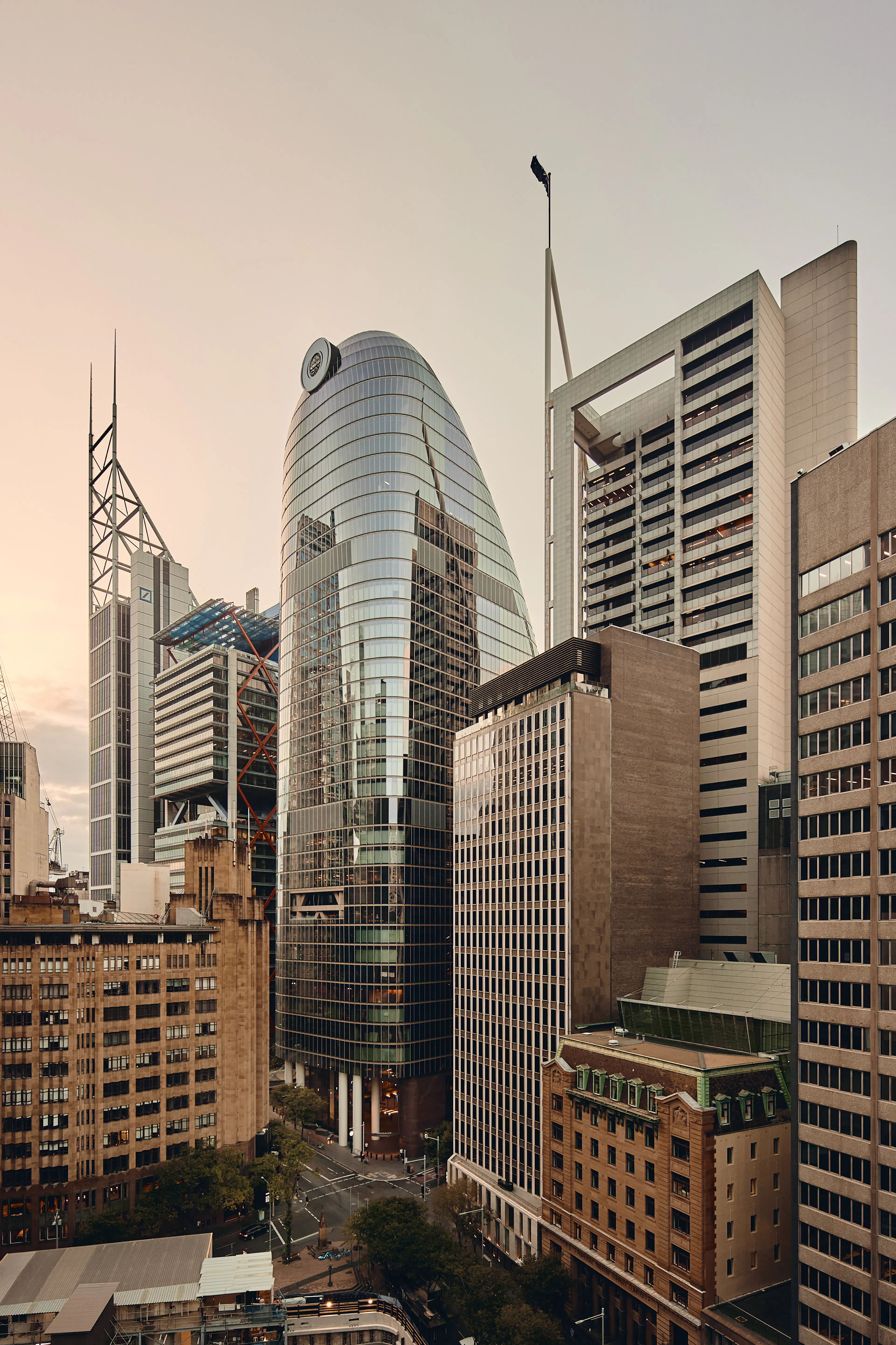 1 Elizabeth detail 4