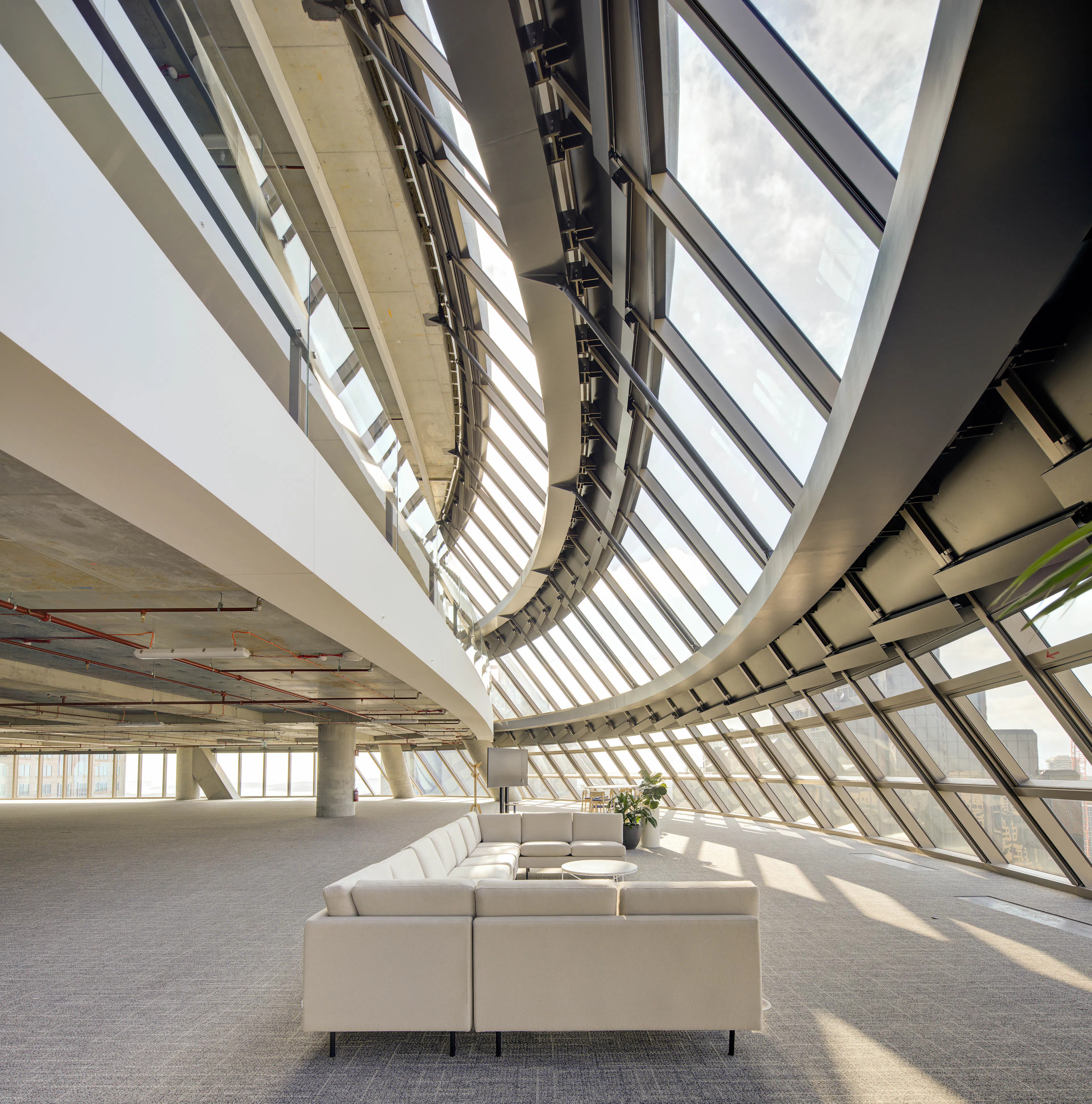 1 Elizabeth detail 22