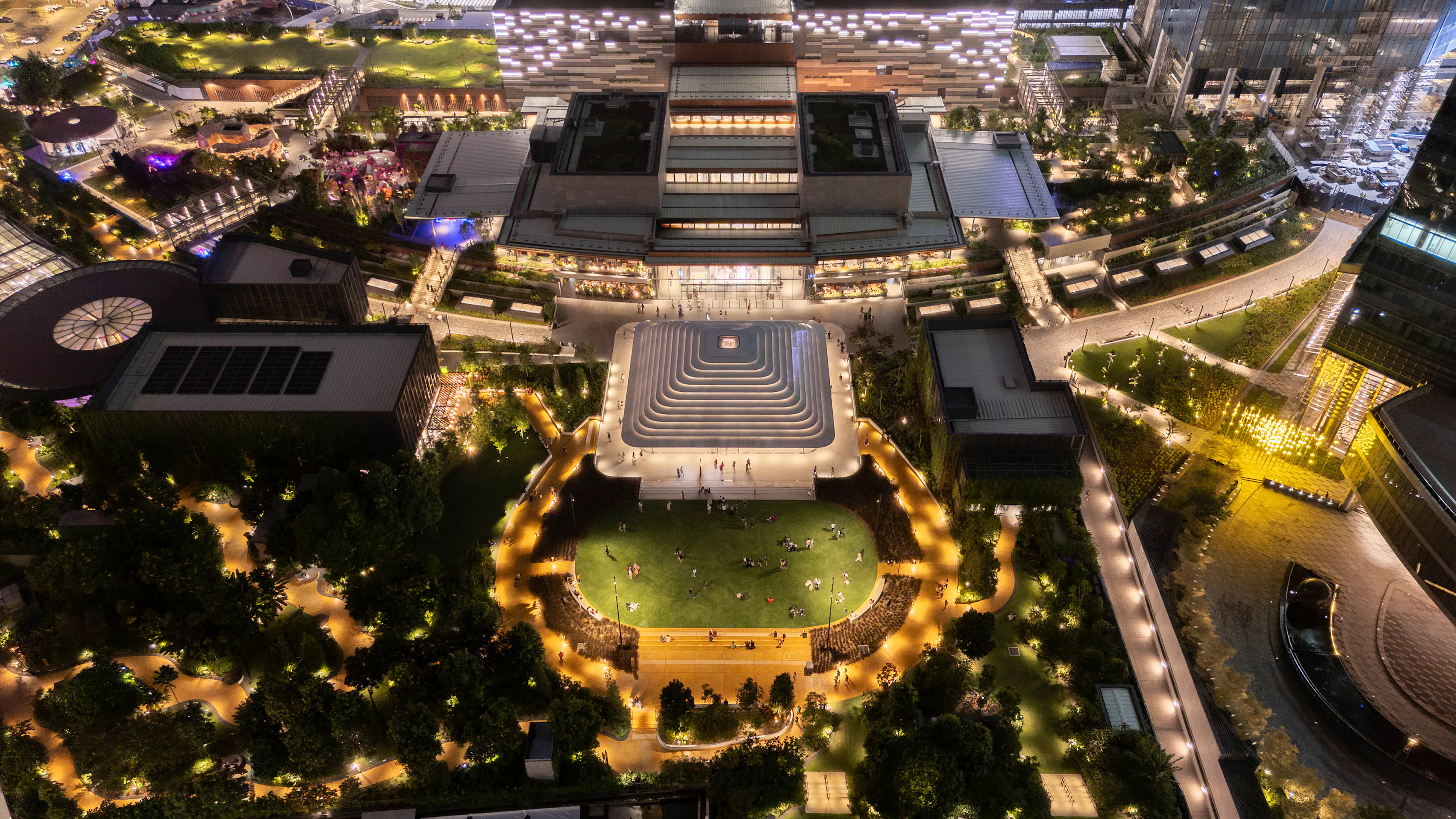 Apple The Exchange TRX — 14