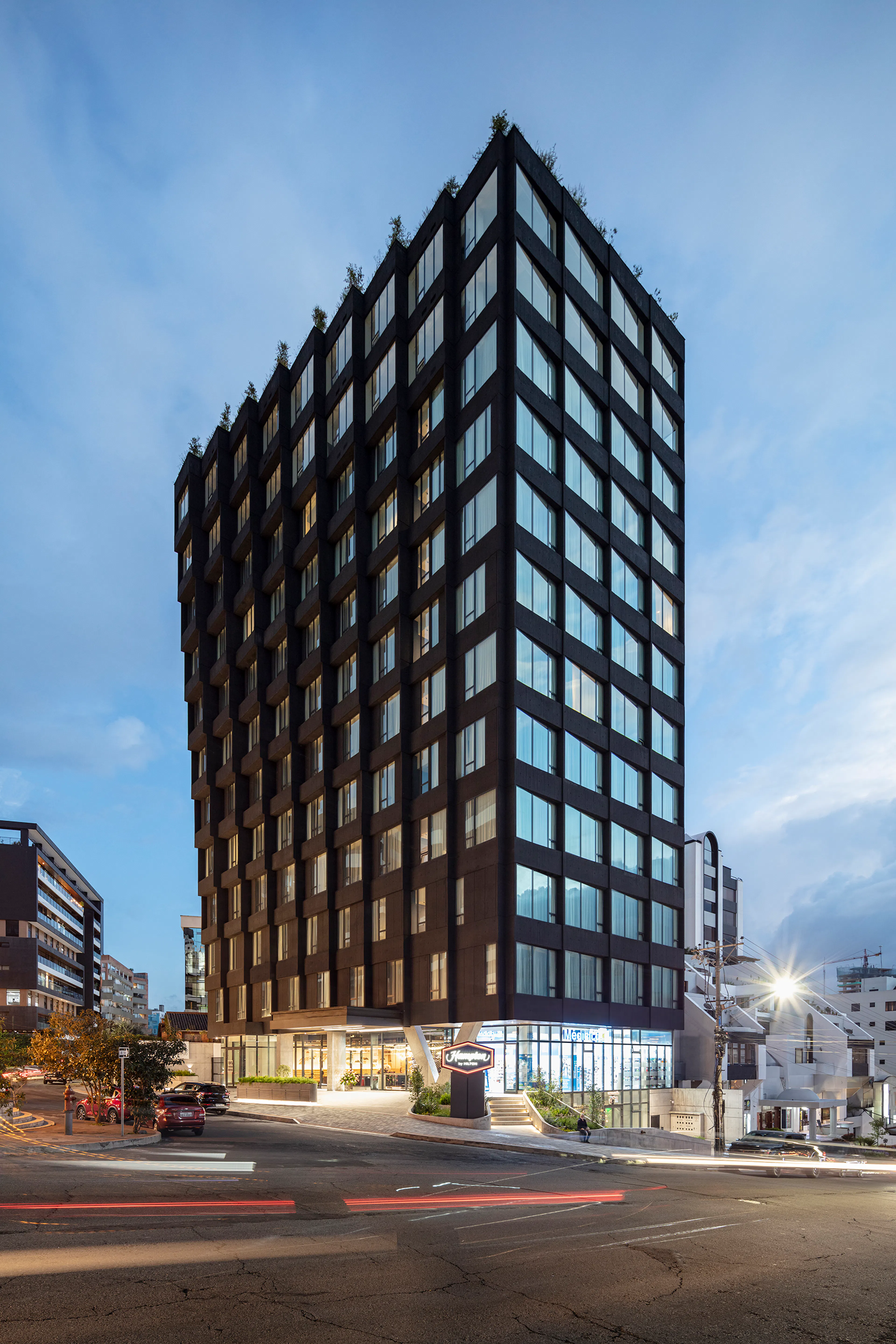 Hampton by Hilton Carolina Park & Zenith Penthouse Suites — 11