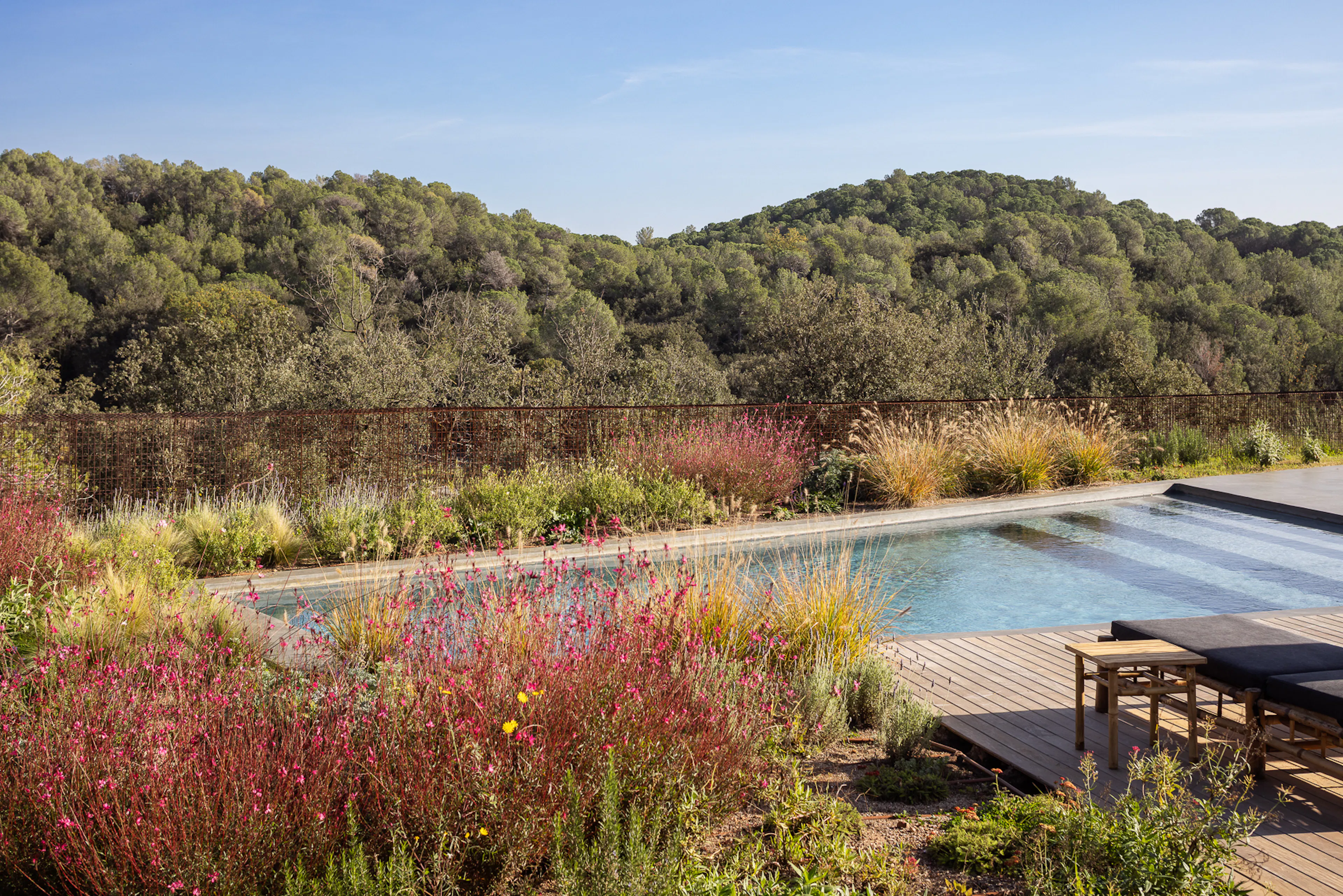 Hotel Masía Can Farrés. Restoring the links between architecture and landscape — 10