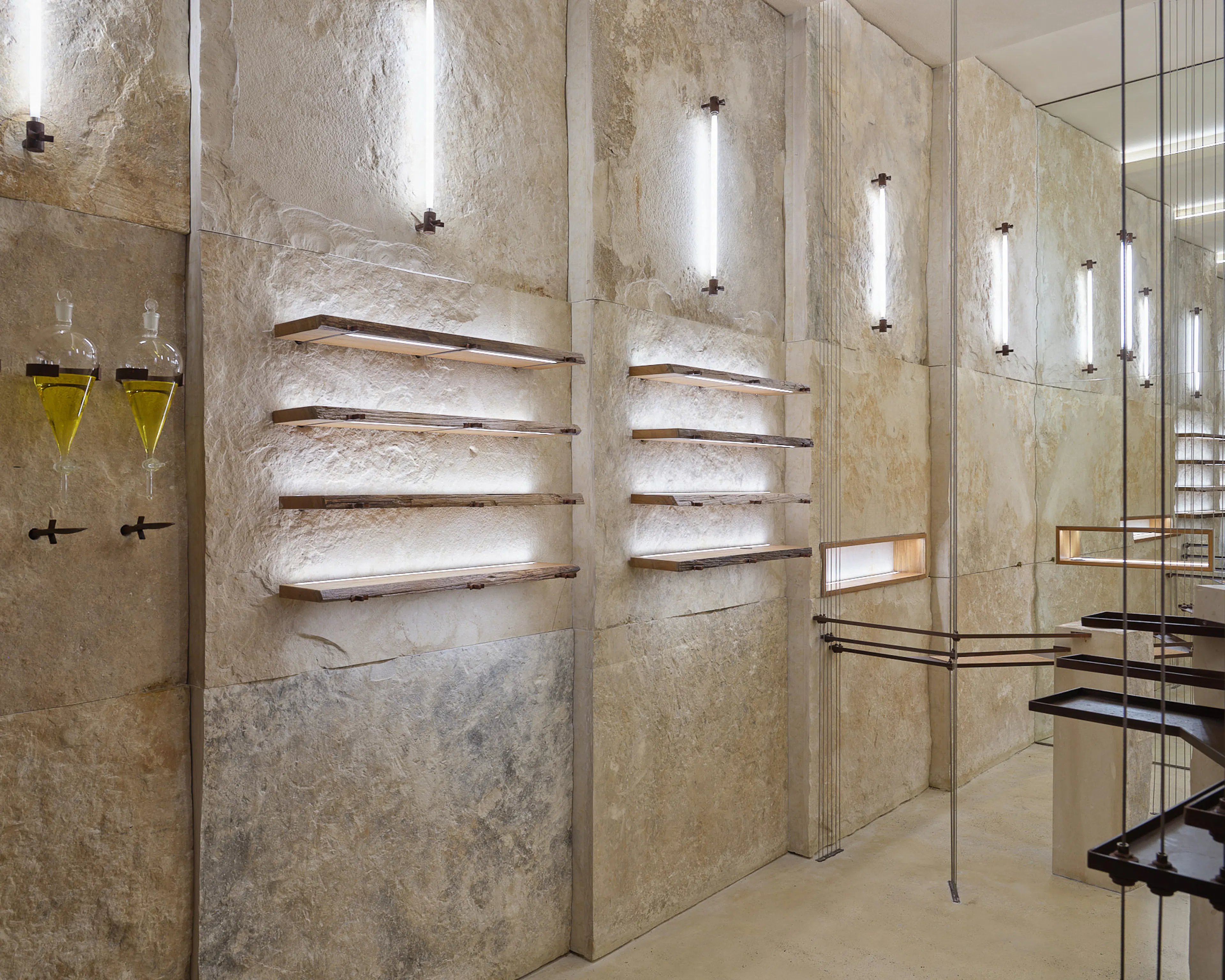 15 ESSENTIALS — 19