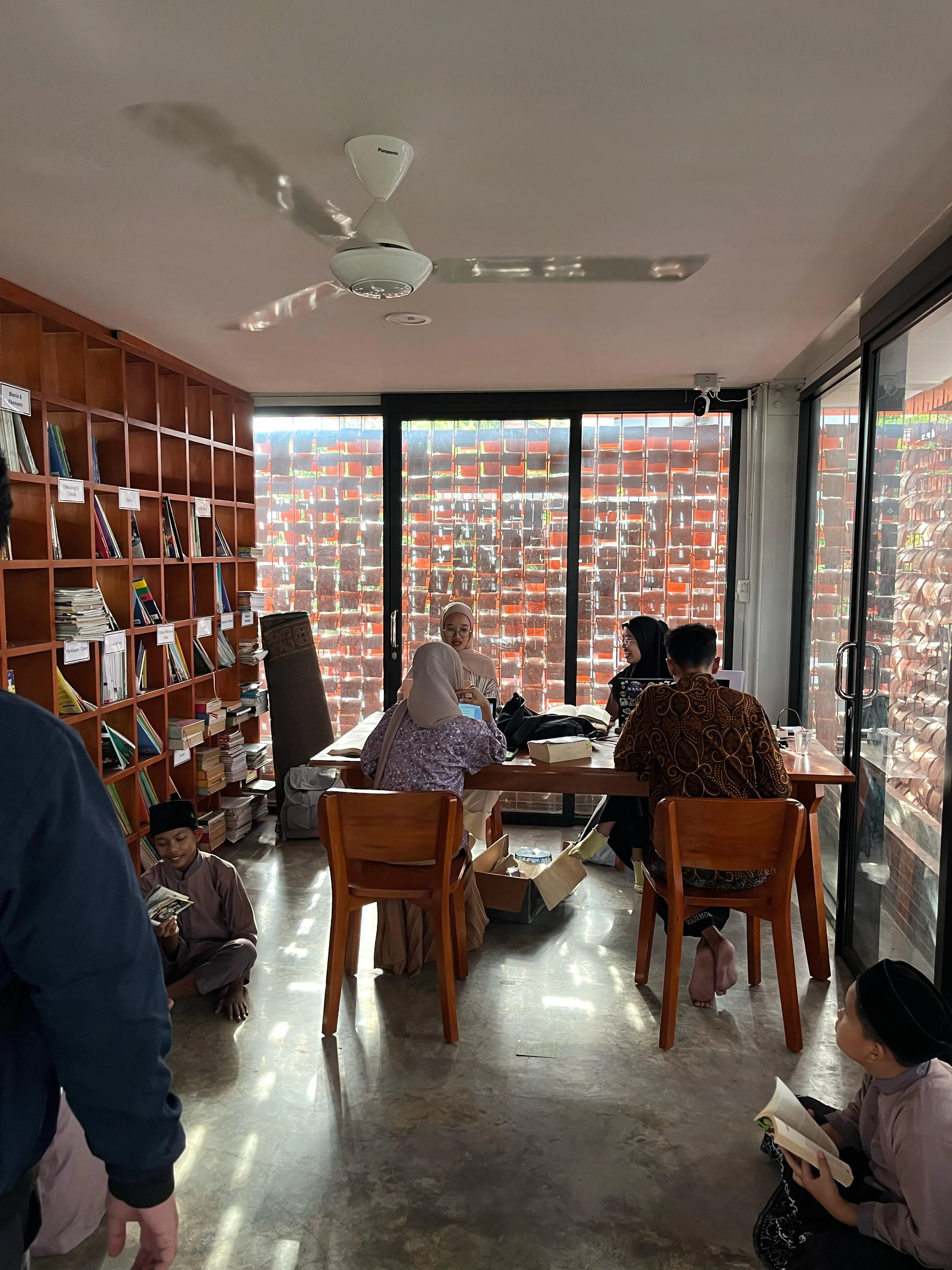 Microlibrary Pringwulung — 8