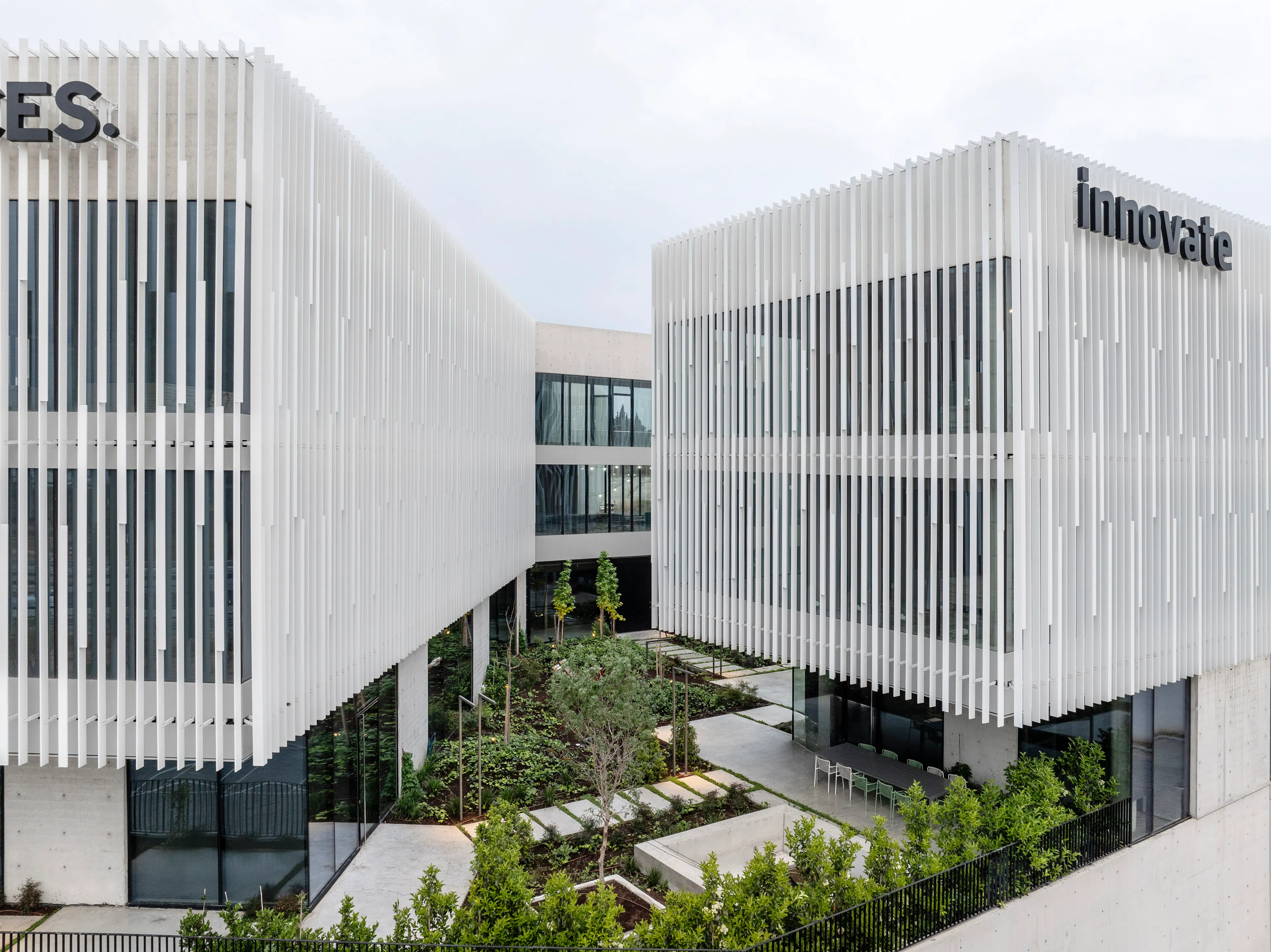 INNOVATE HQ& showroom — 7