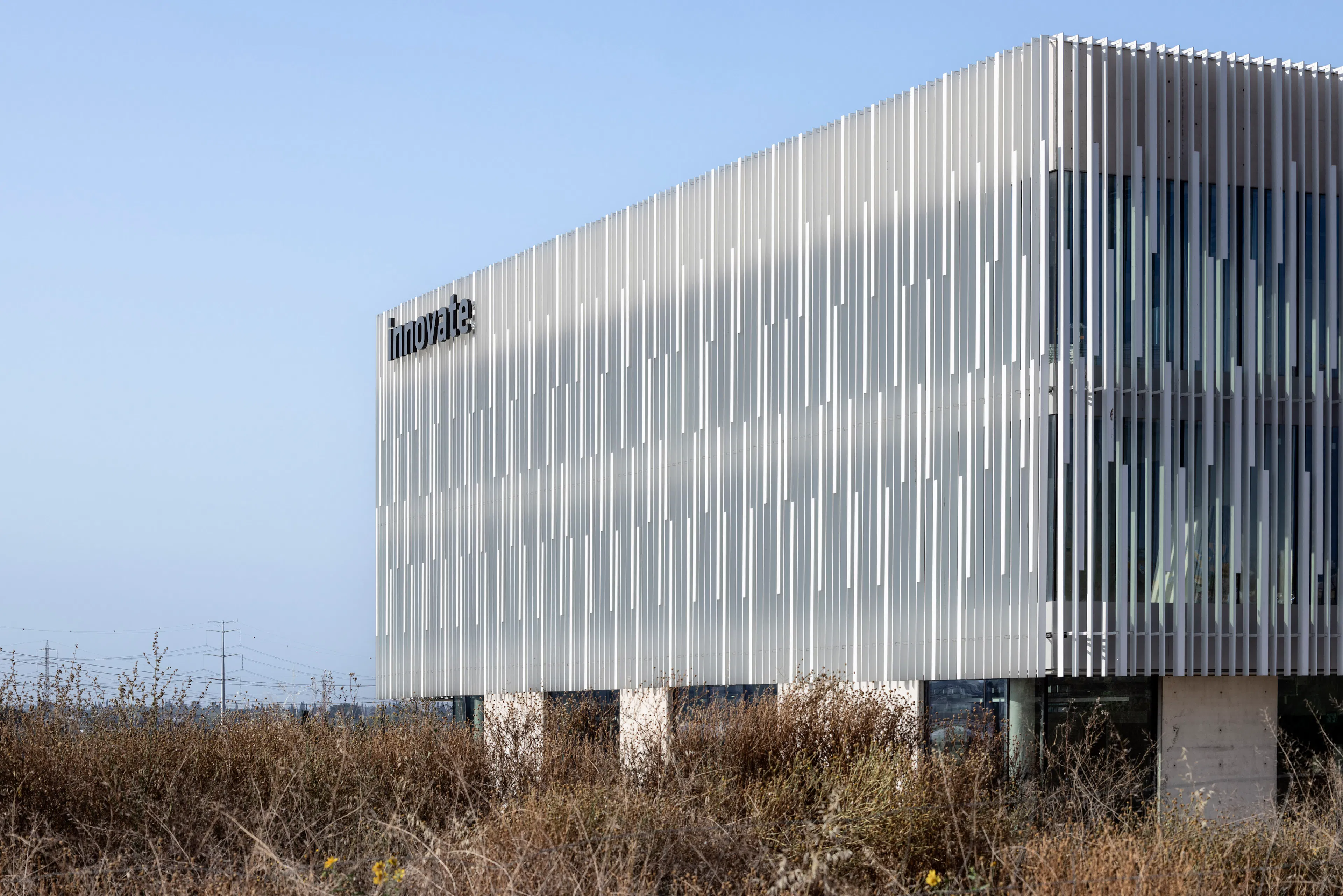 INNOVATE HQ& showroom — 8