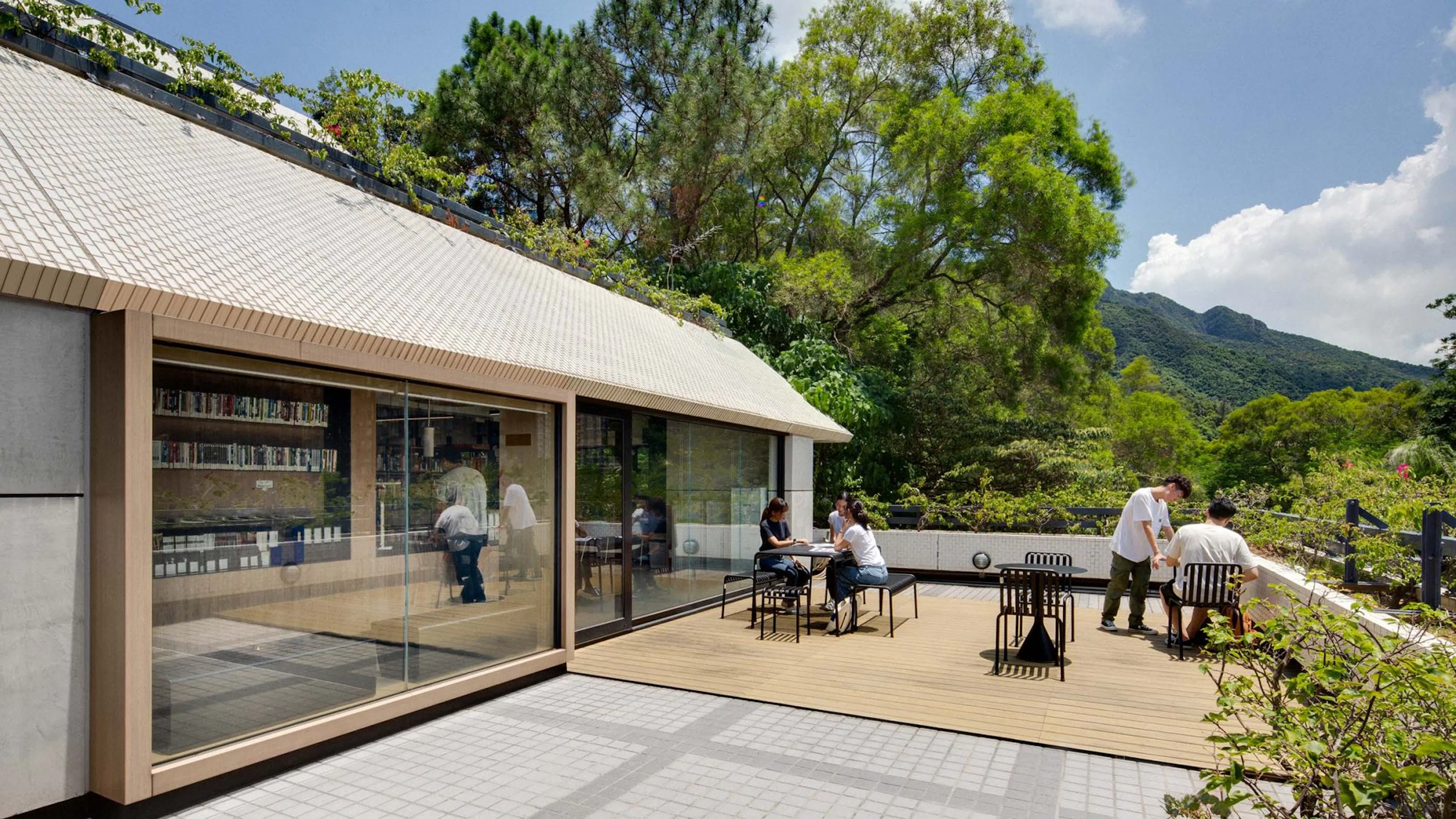 HSBC, New York — 24