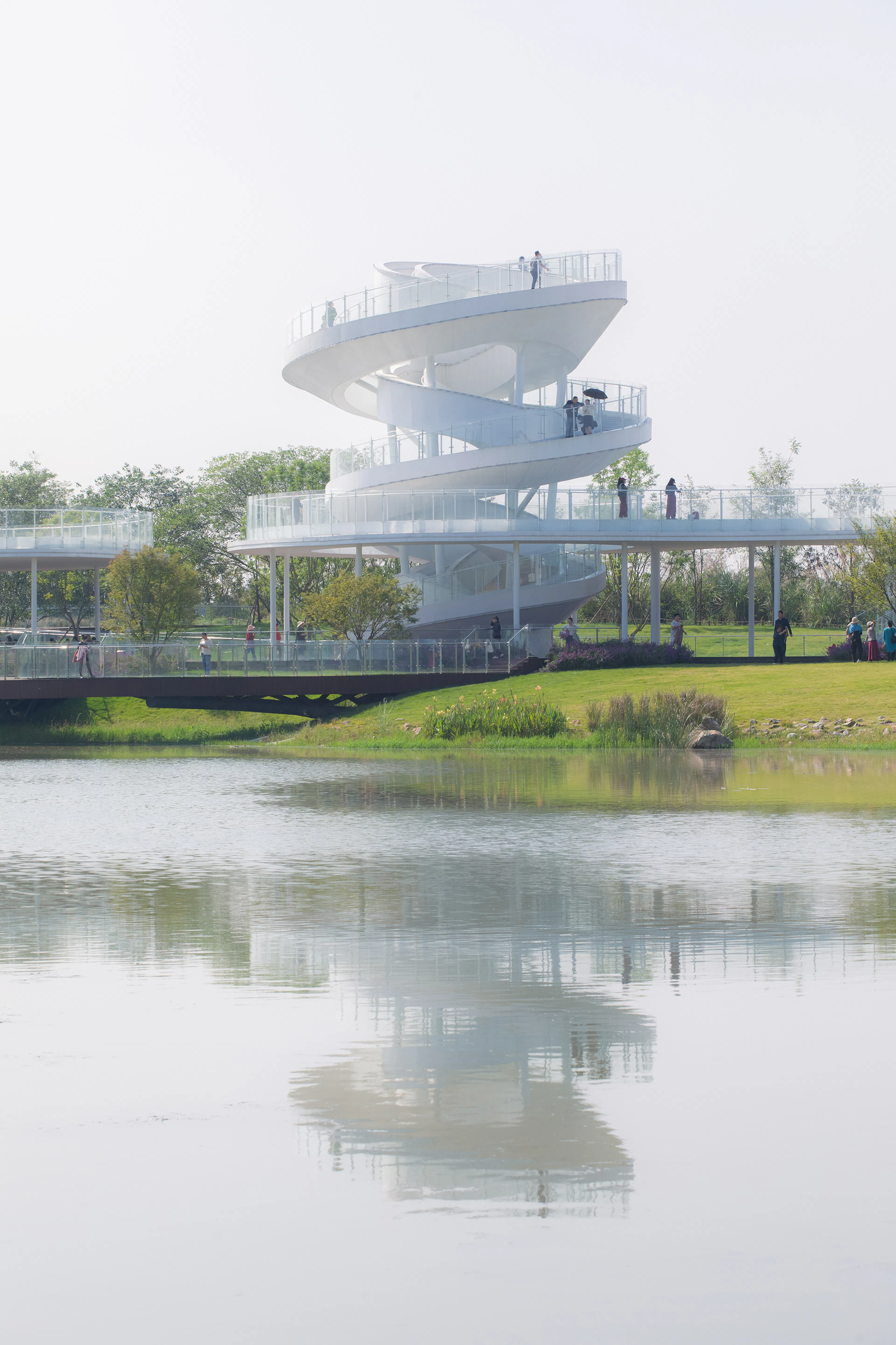 Lujiatan Wetland Park Commercial Service Center — 25