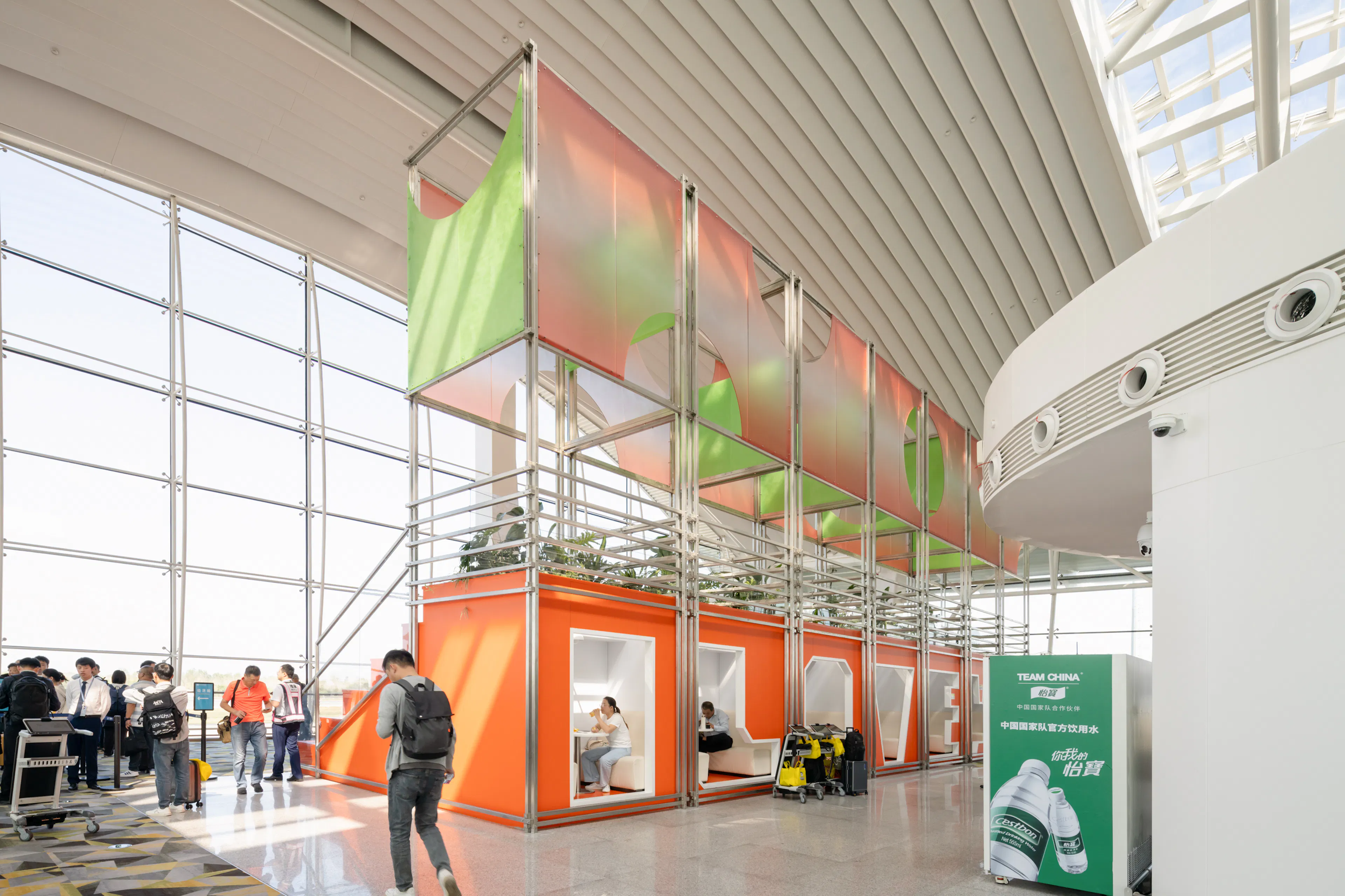 Design of kiosks and observation decks in Wuhan Tianhe Airport T2—Towards a light architecture — 9