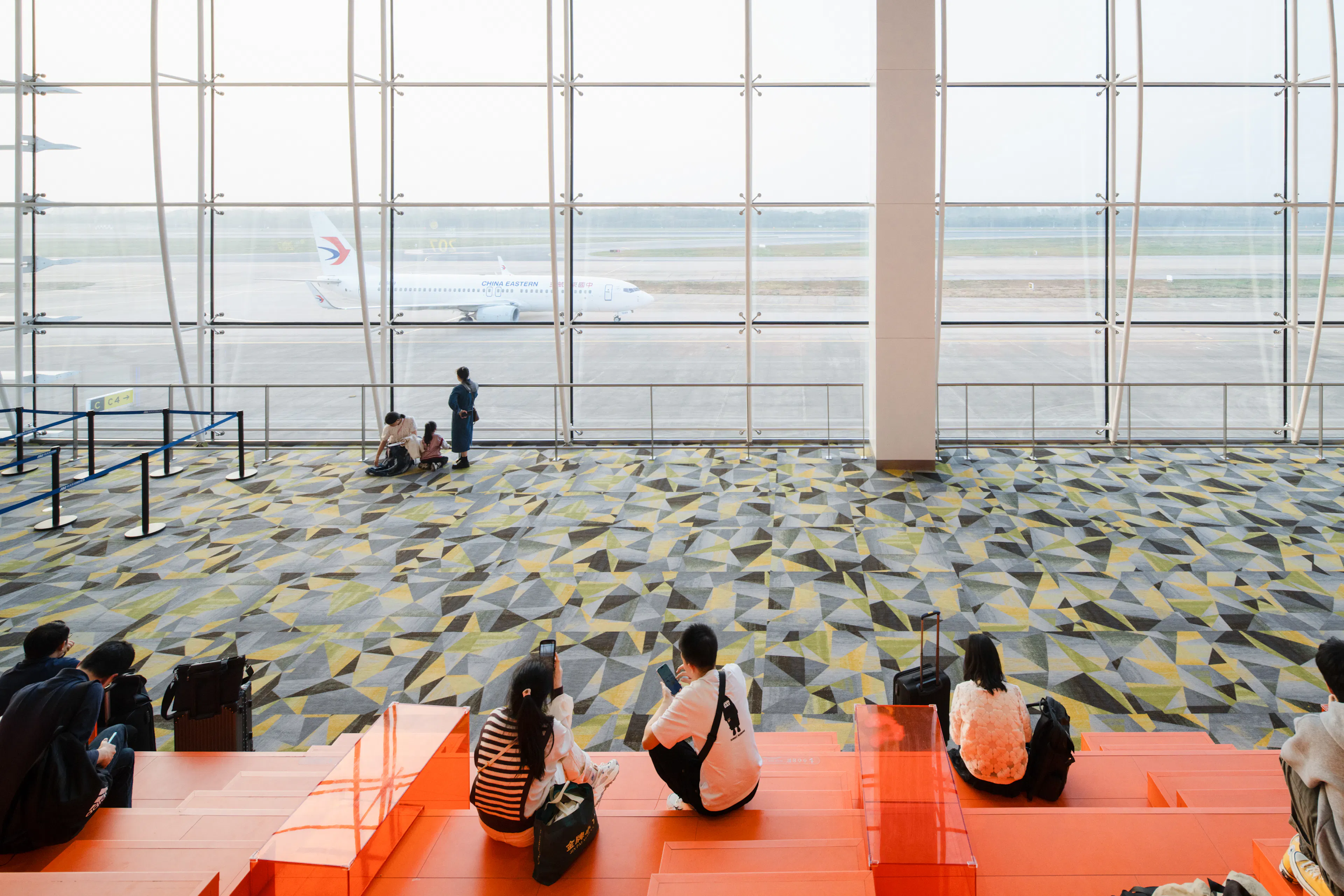 Design of kiosks and observation decks in Wuhan Tianhe Airport T2—Towards a light architecture — 4