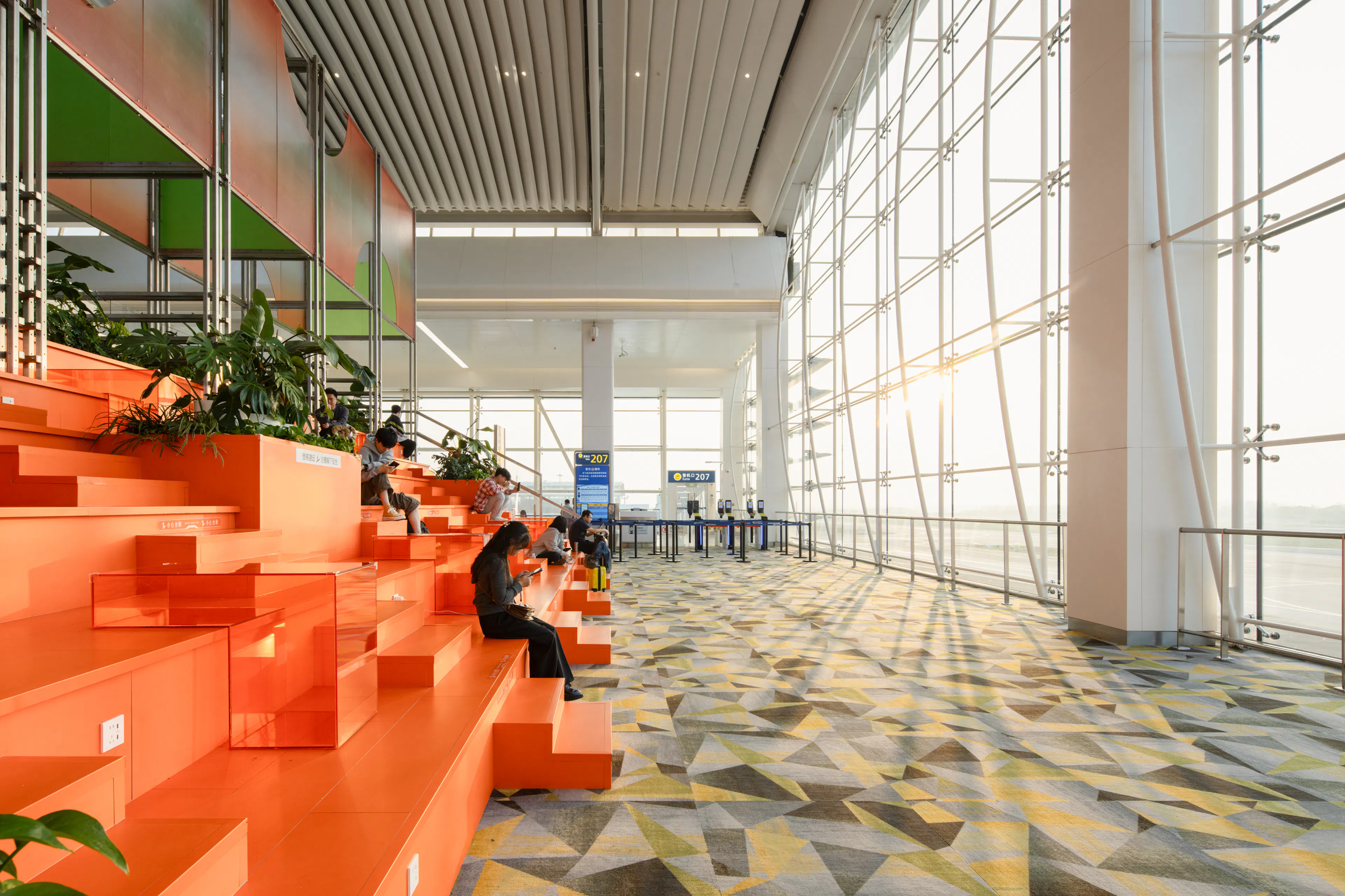 Design of kiosks and observation decks in Wuhan Tianhe Airport T2—Towards a light architecture — 3