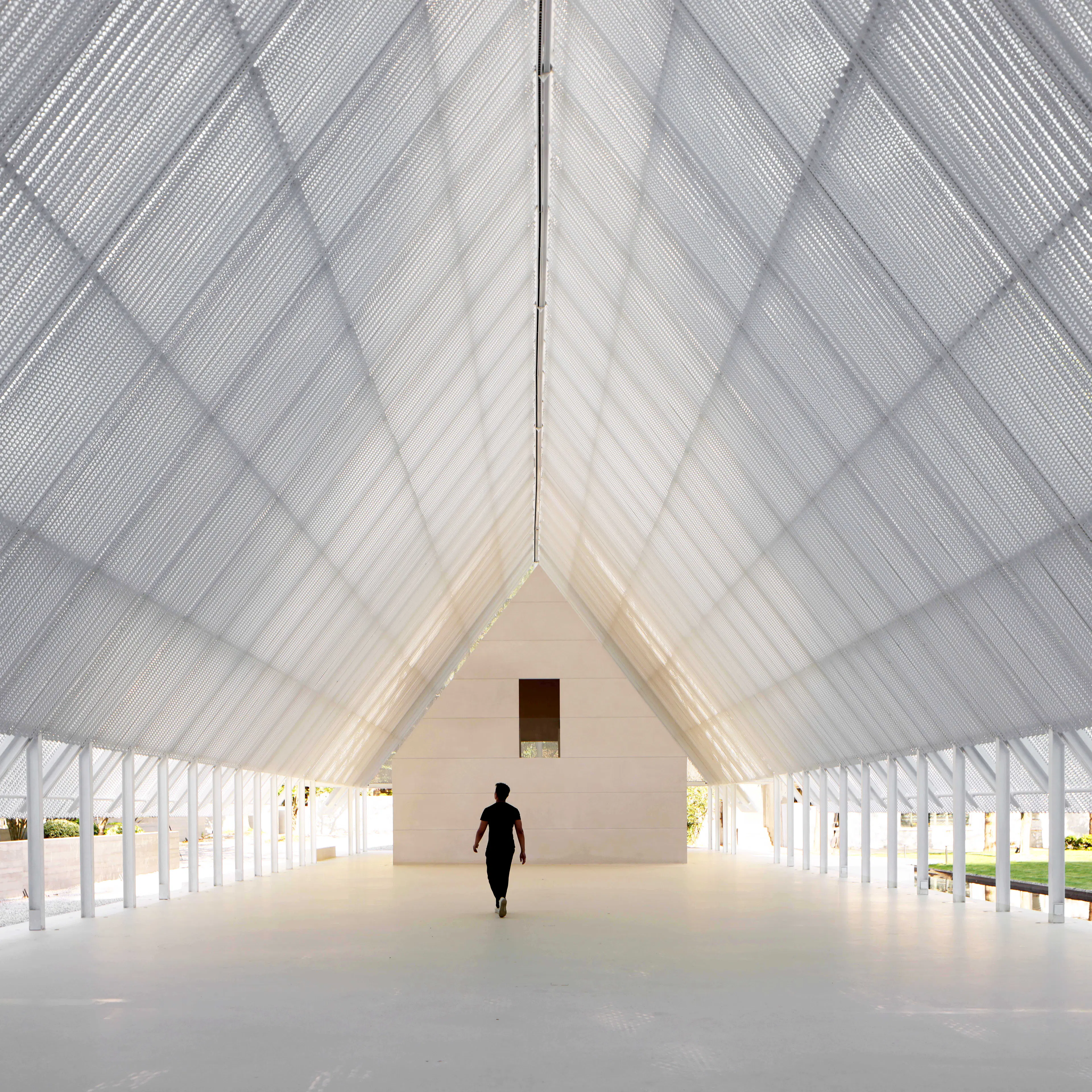 The Breeze Hall—Between the sacred and the mundane — 2