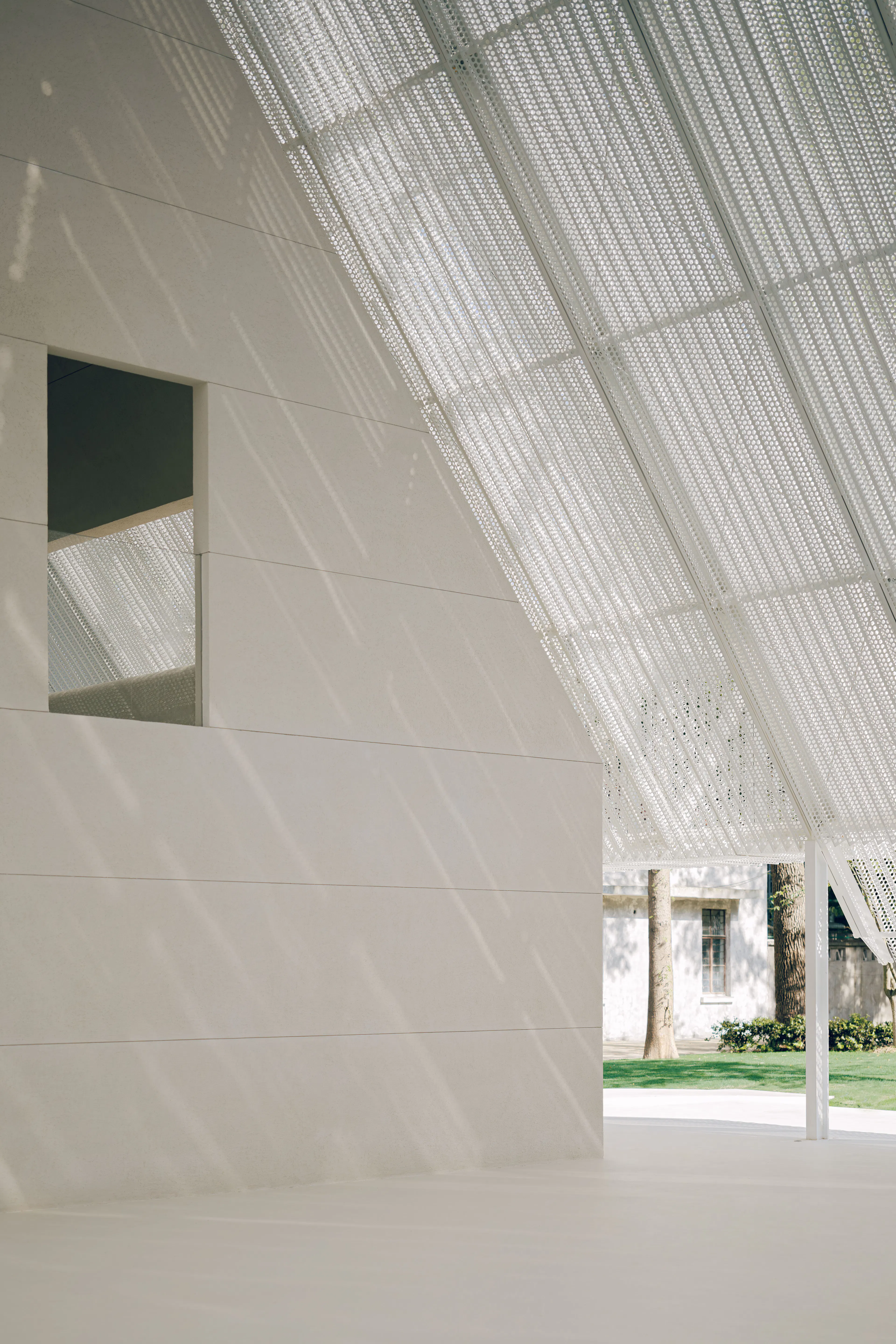 The Breeze Hall—Between the sacred and the mundane — 17