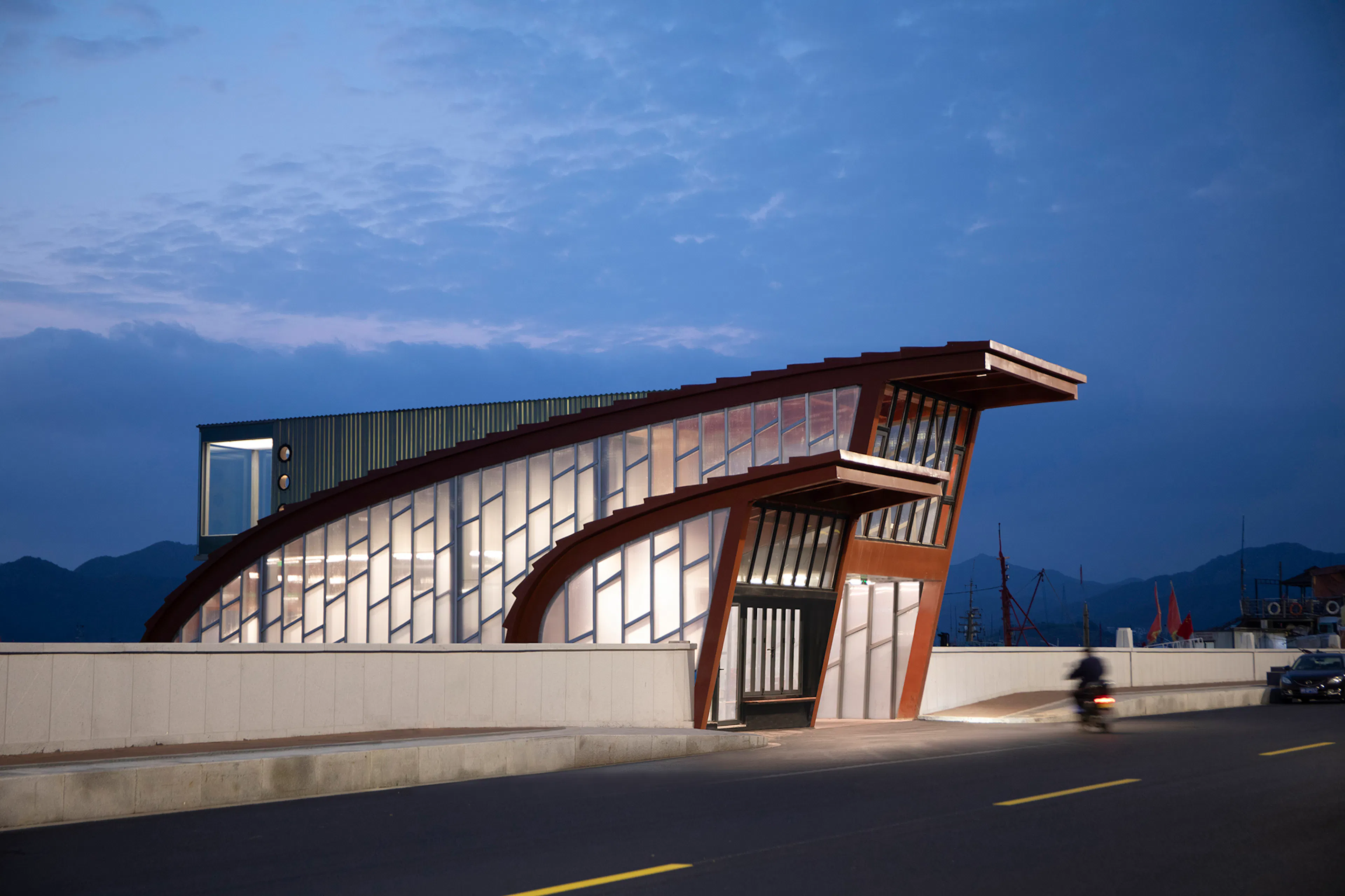 Fishermen Light Cinema-Dongmen Pier Renovation — 3