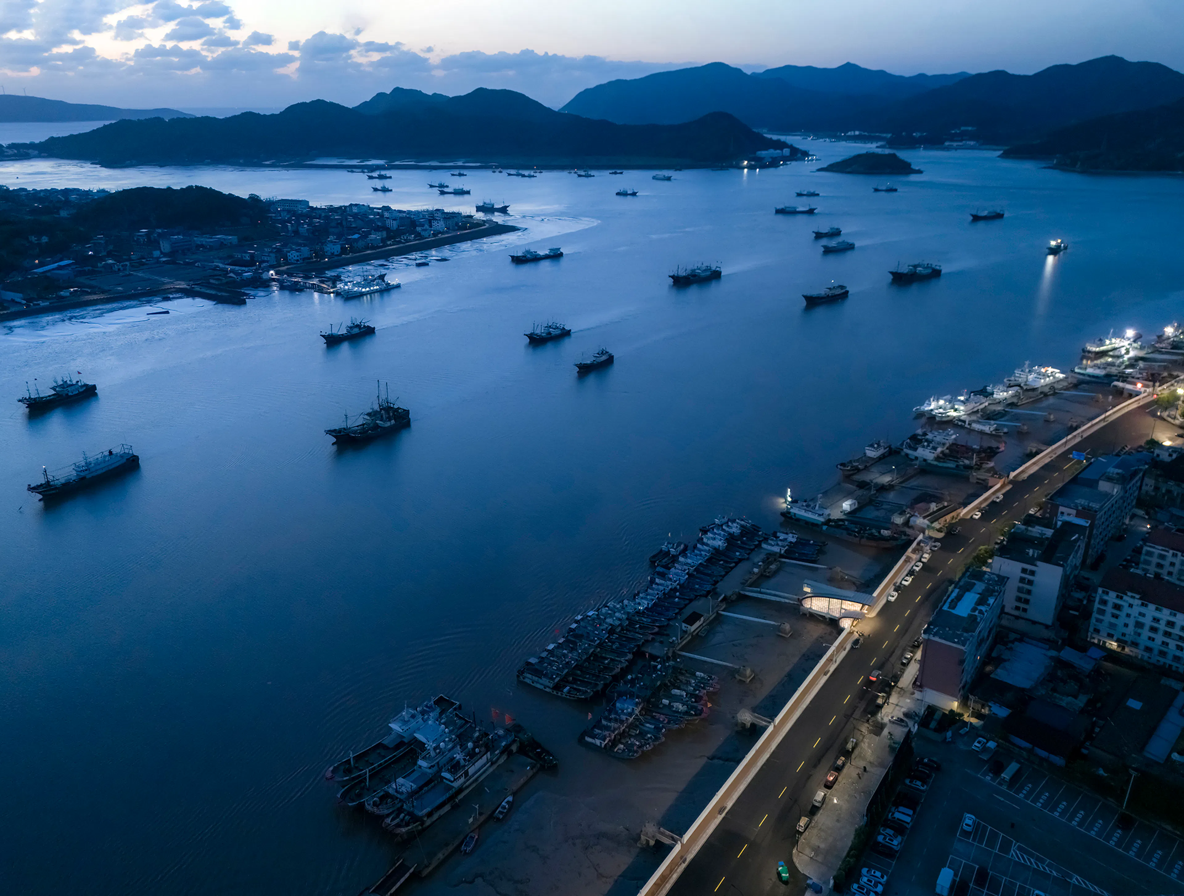 Fishermen Light Cinema-Dongmen Pier Renovation — 14