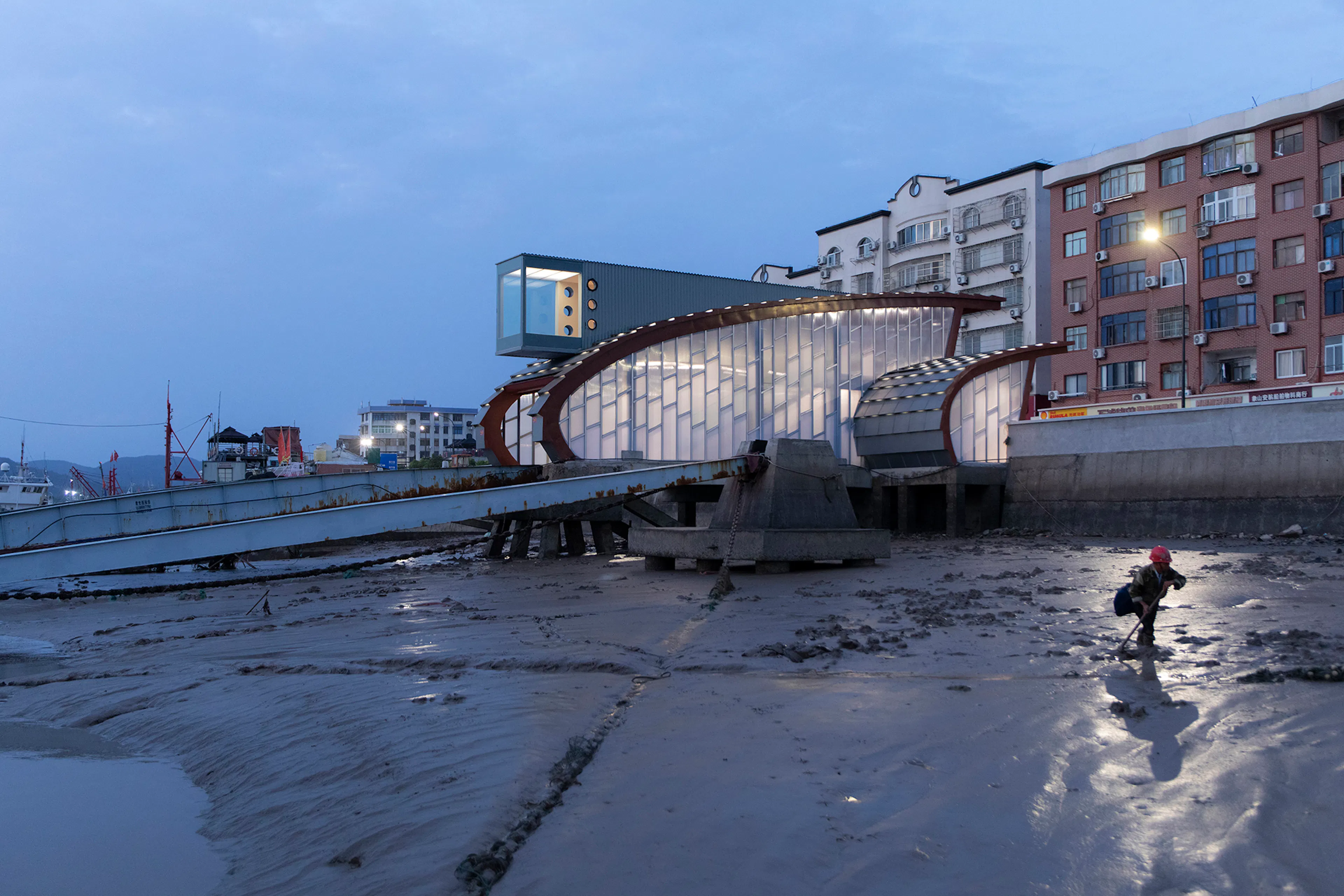 Fishermen Light Cinema-Dongmen Pier Renovation — 16