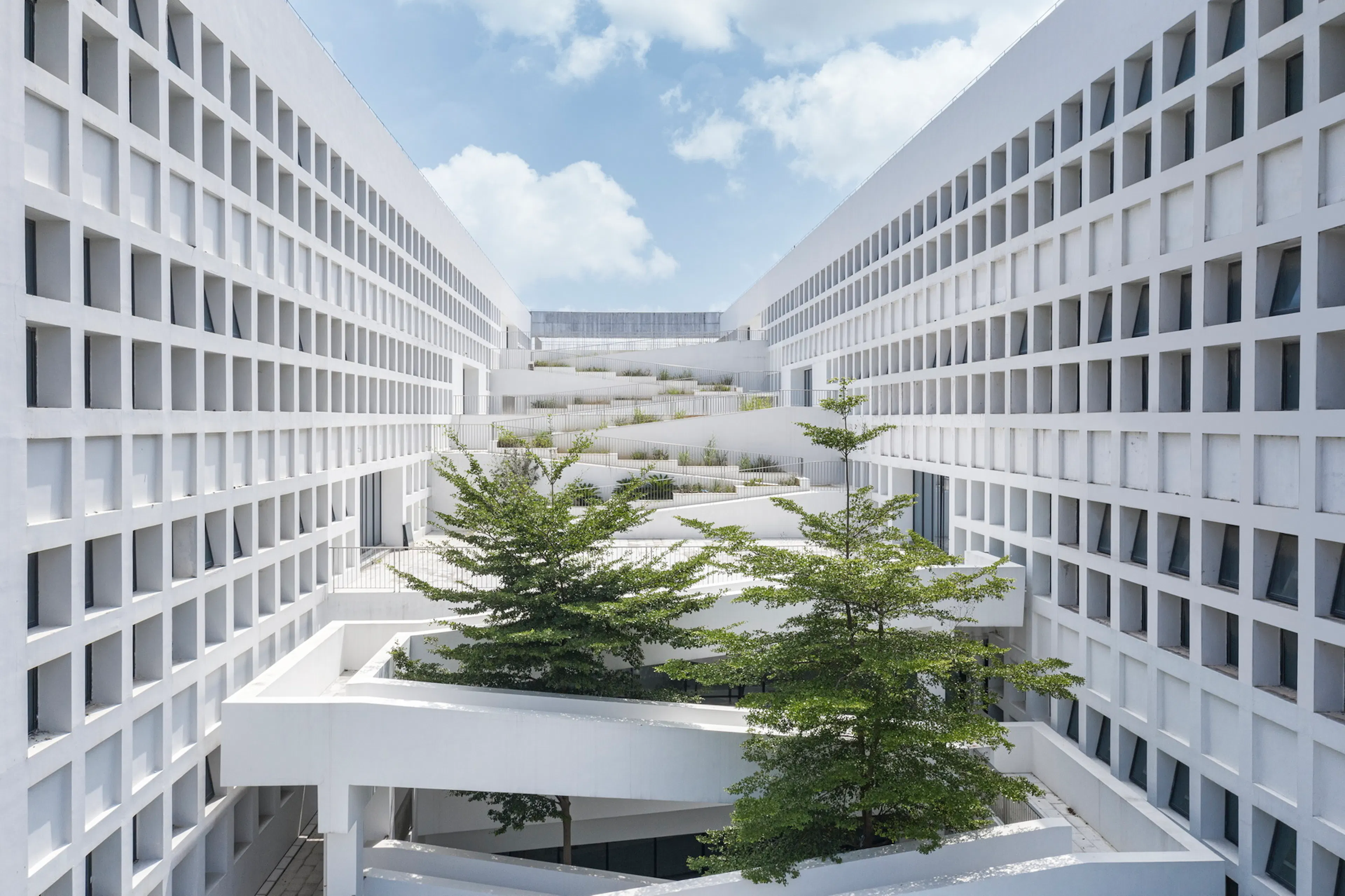Library of Guangdong Vocational College of Hotel Management — 7
