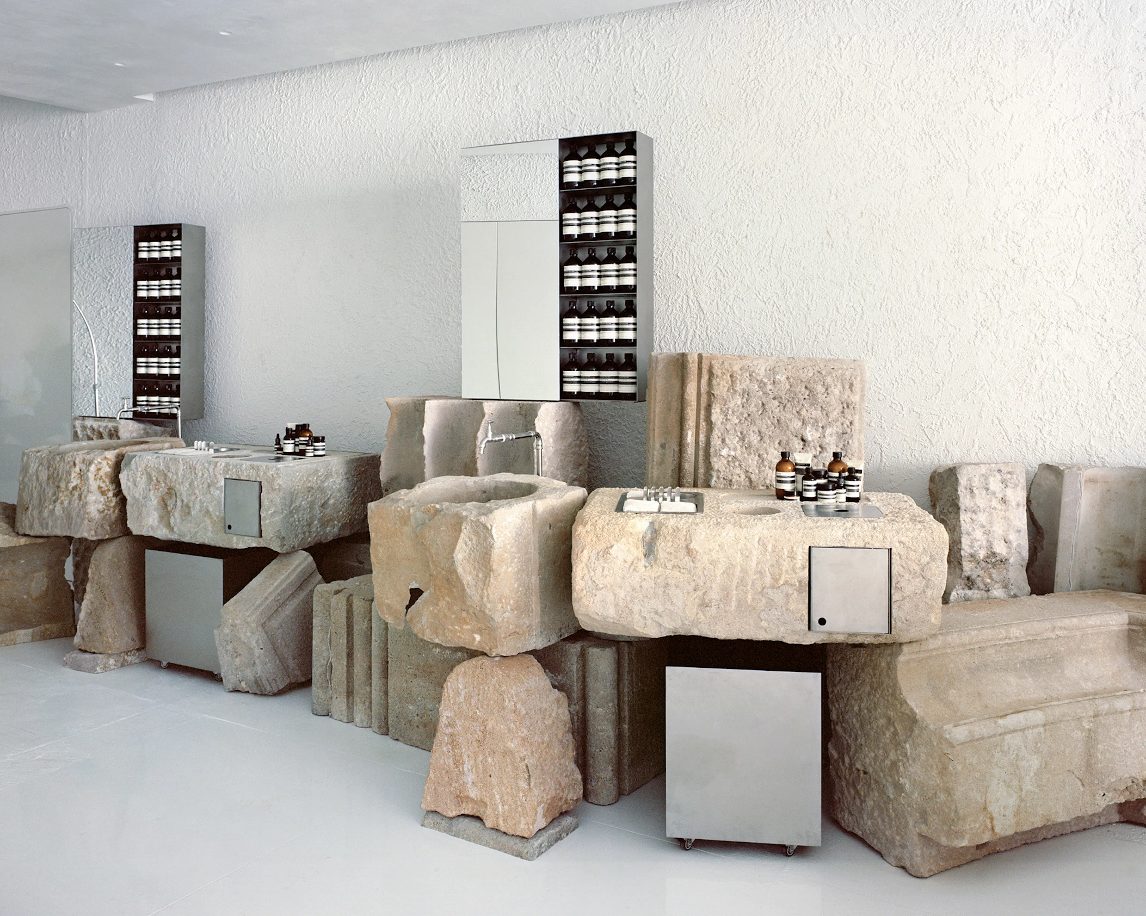 Aesop Diagonal — 4