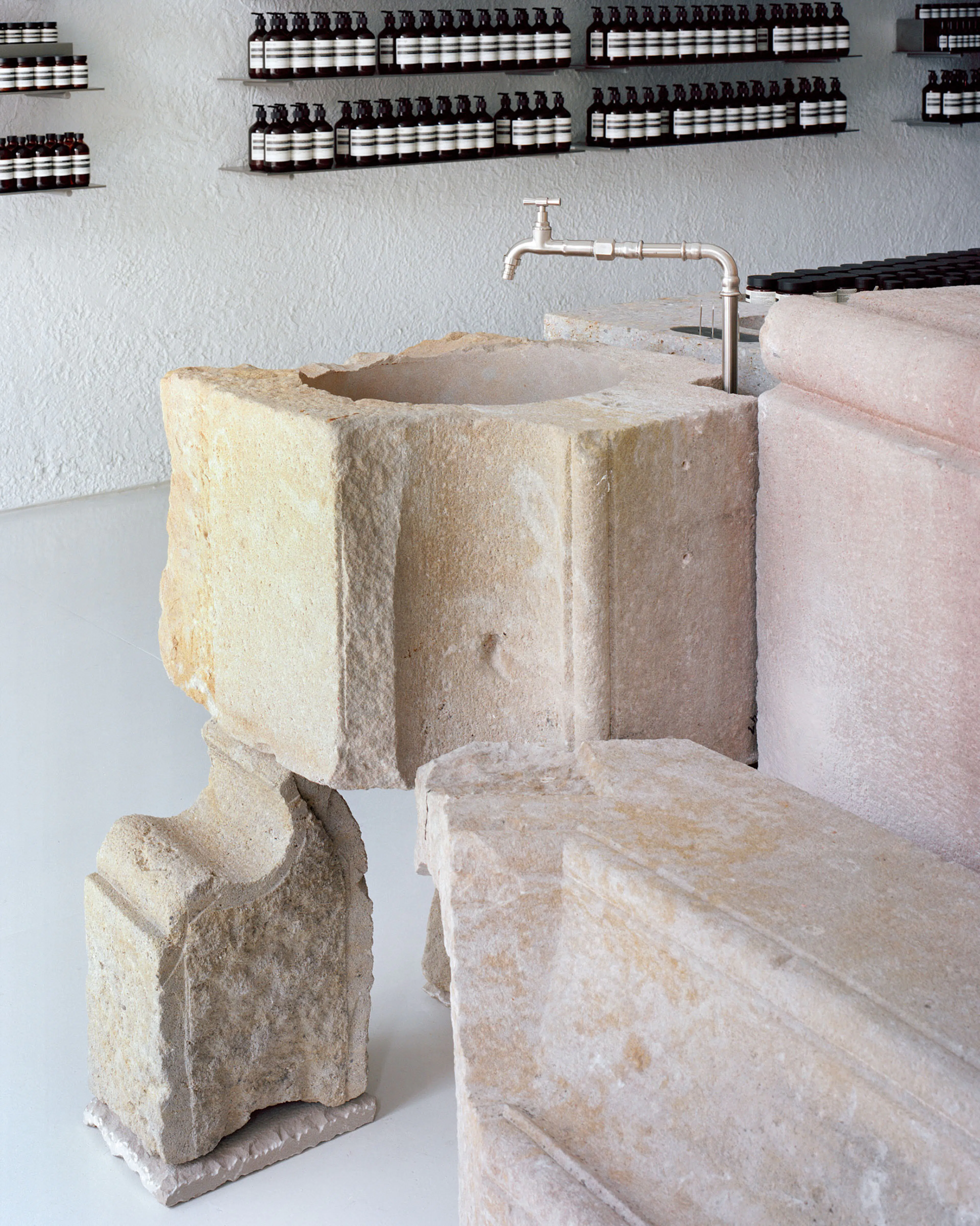 Aesop Diagonal — 10