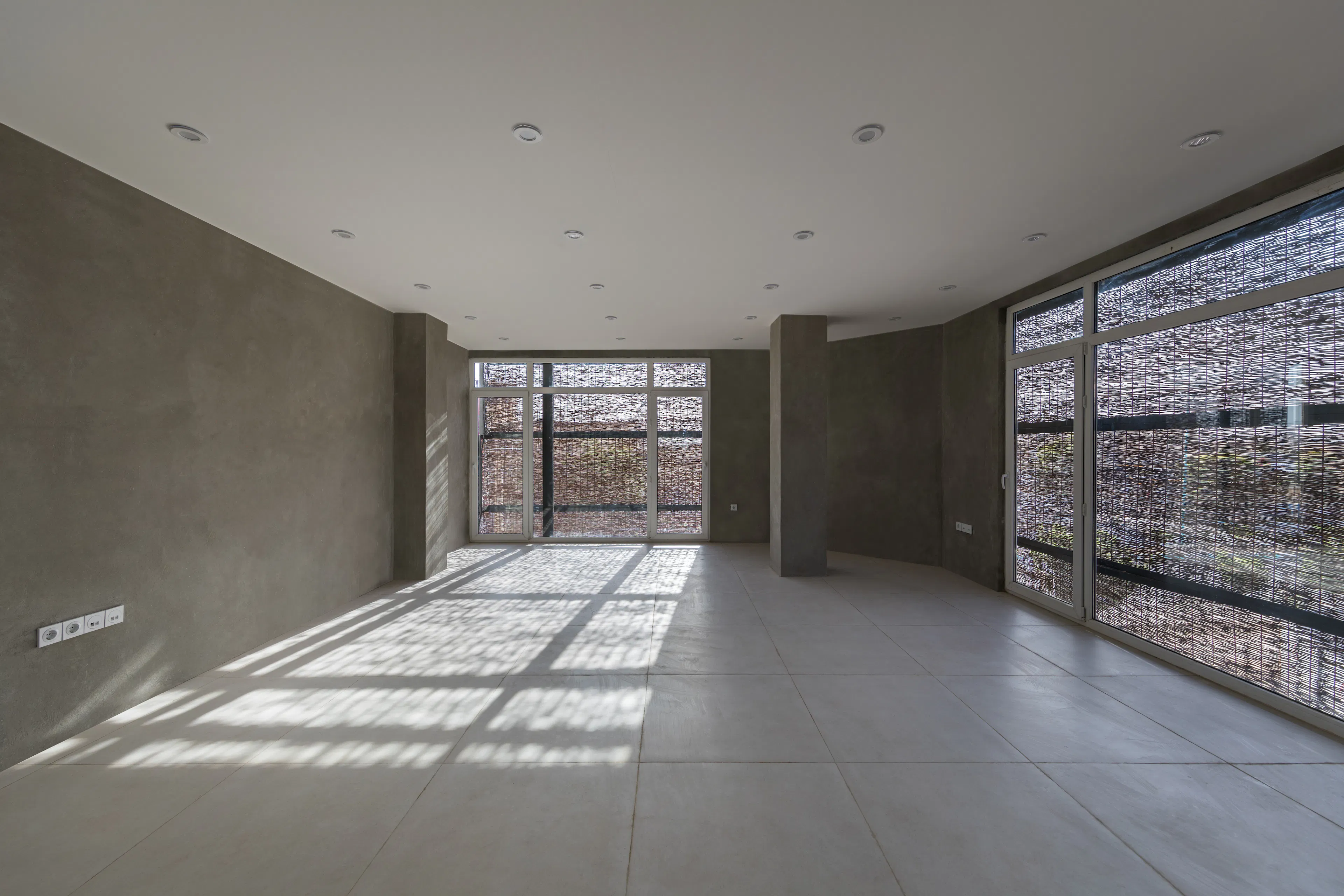 Arghavan (Cercis) Commercial Project — 14