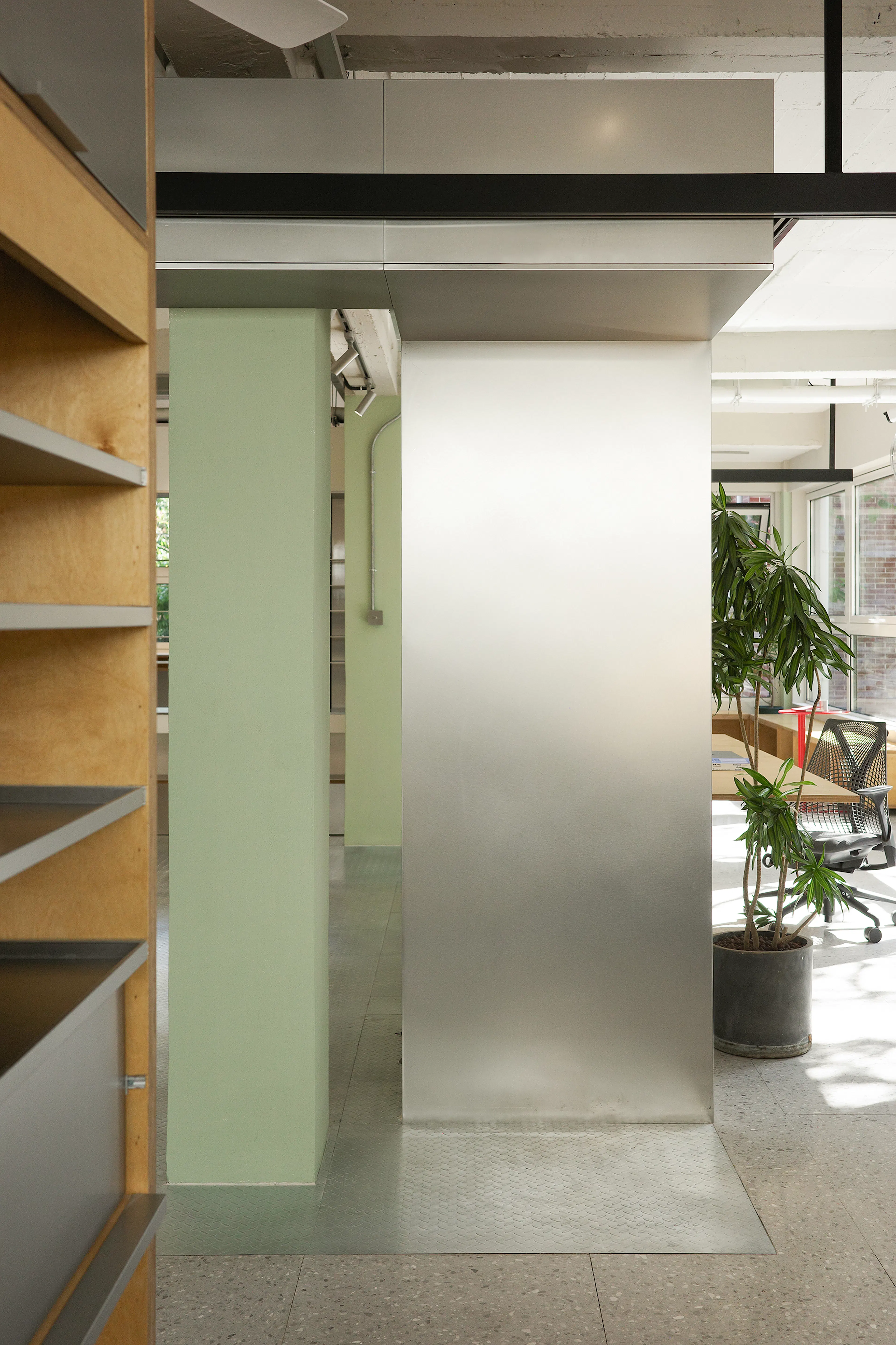 Health & Beauty Office Space — 9