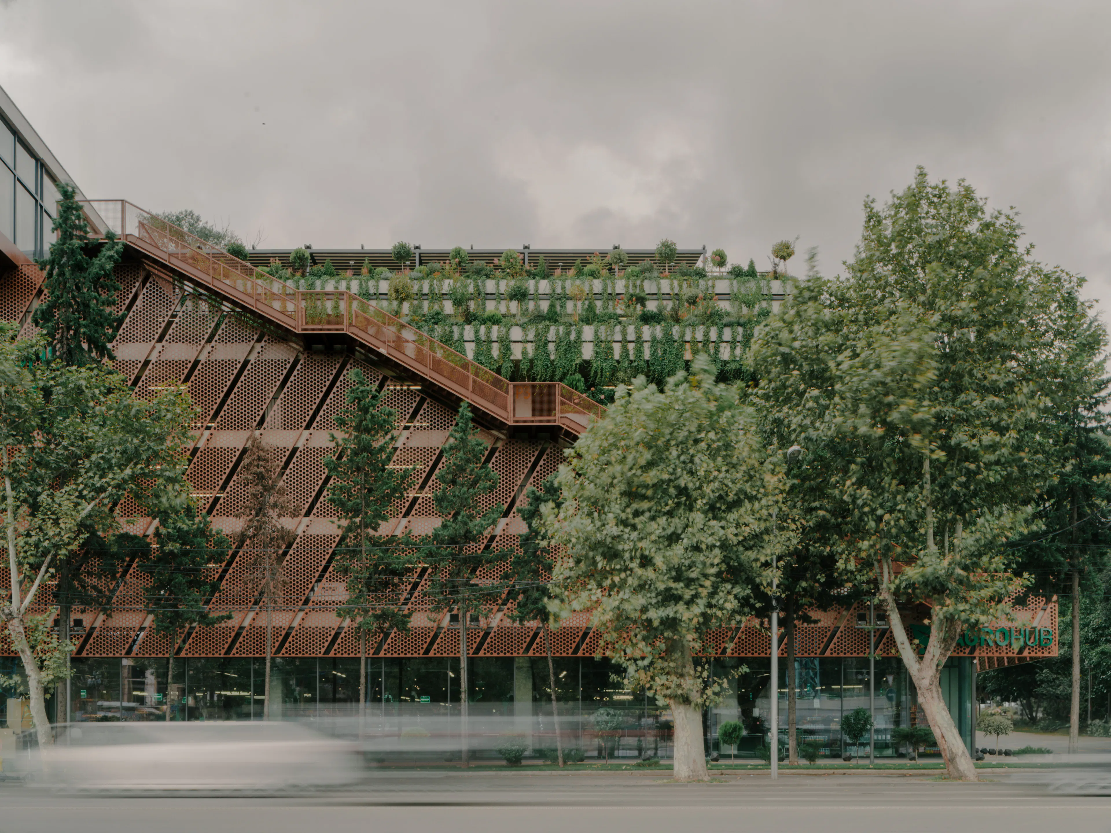 Multifunctional Landmark on the Riverbank — 4