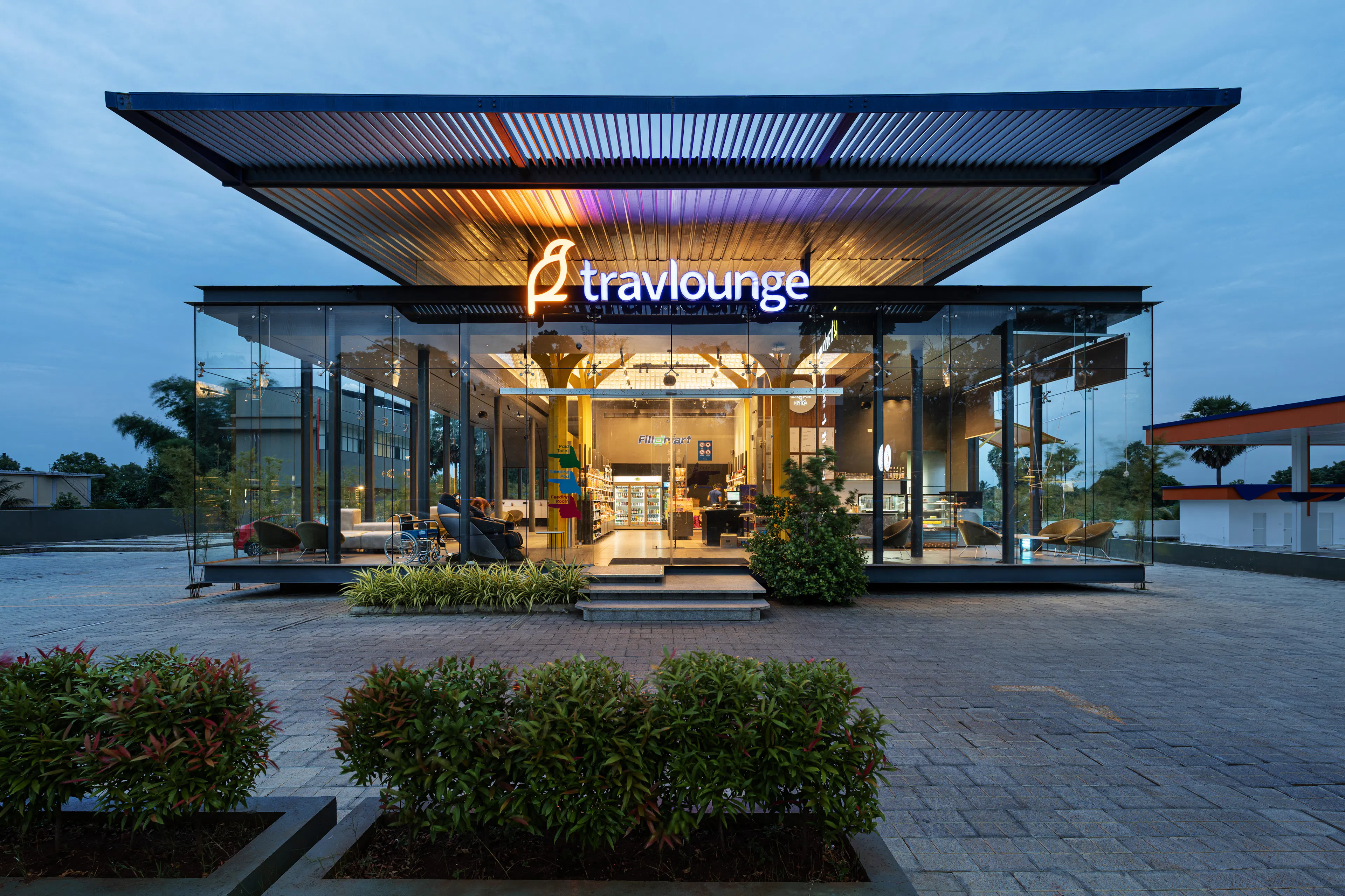 Travlounge — 6