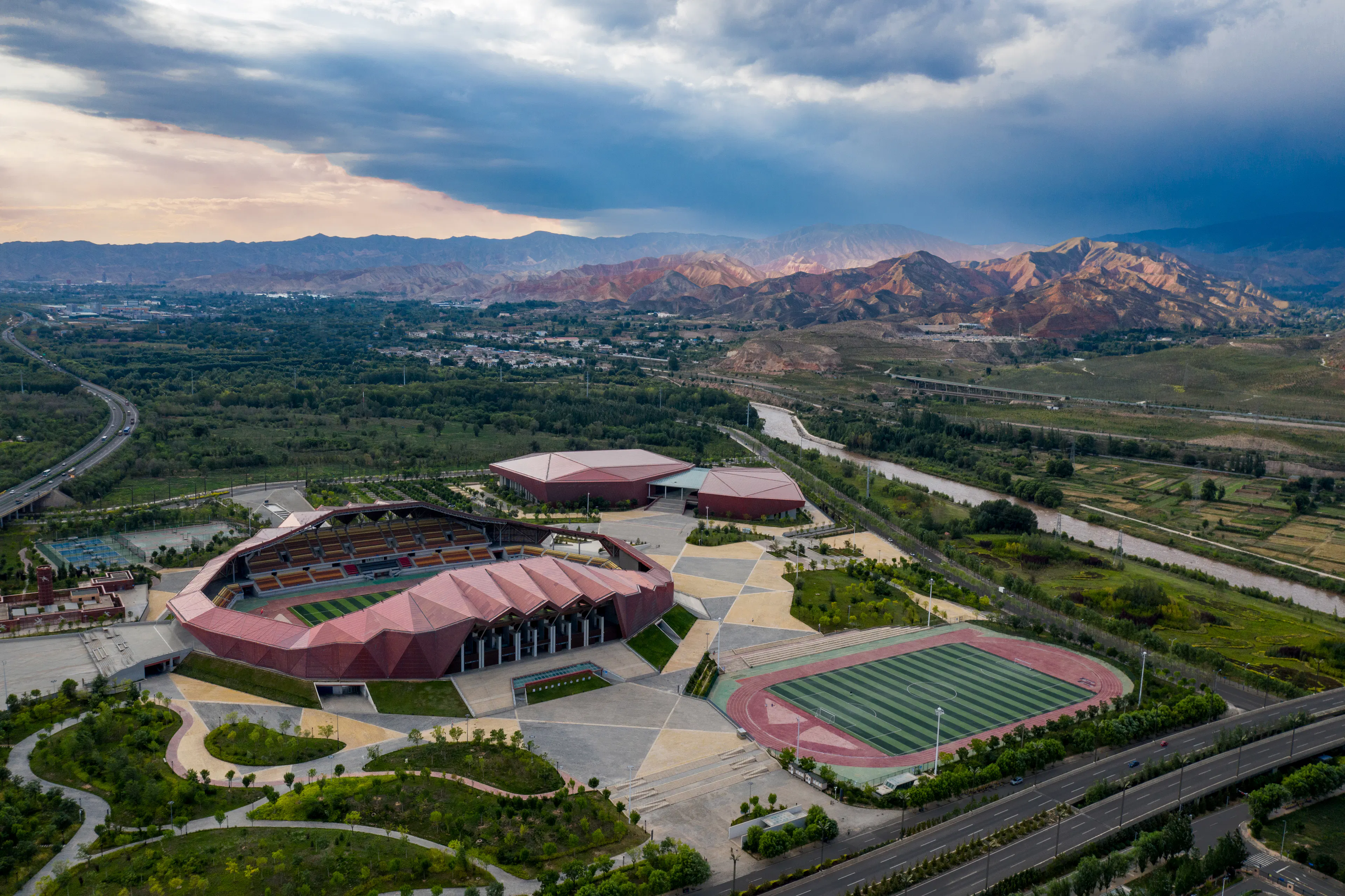 Haidong City Sports Center — 1