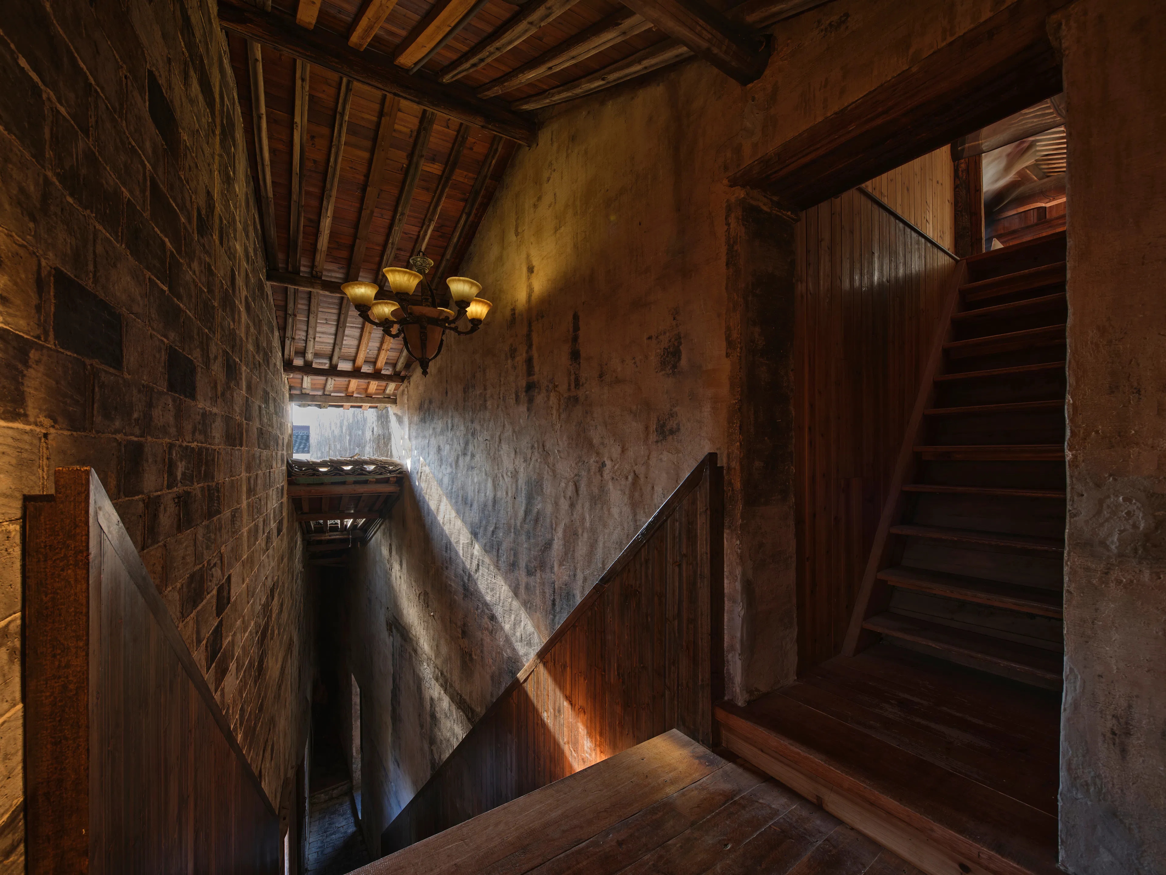 LIBRAIRIE AVANT-GARDE — 12