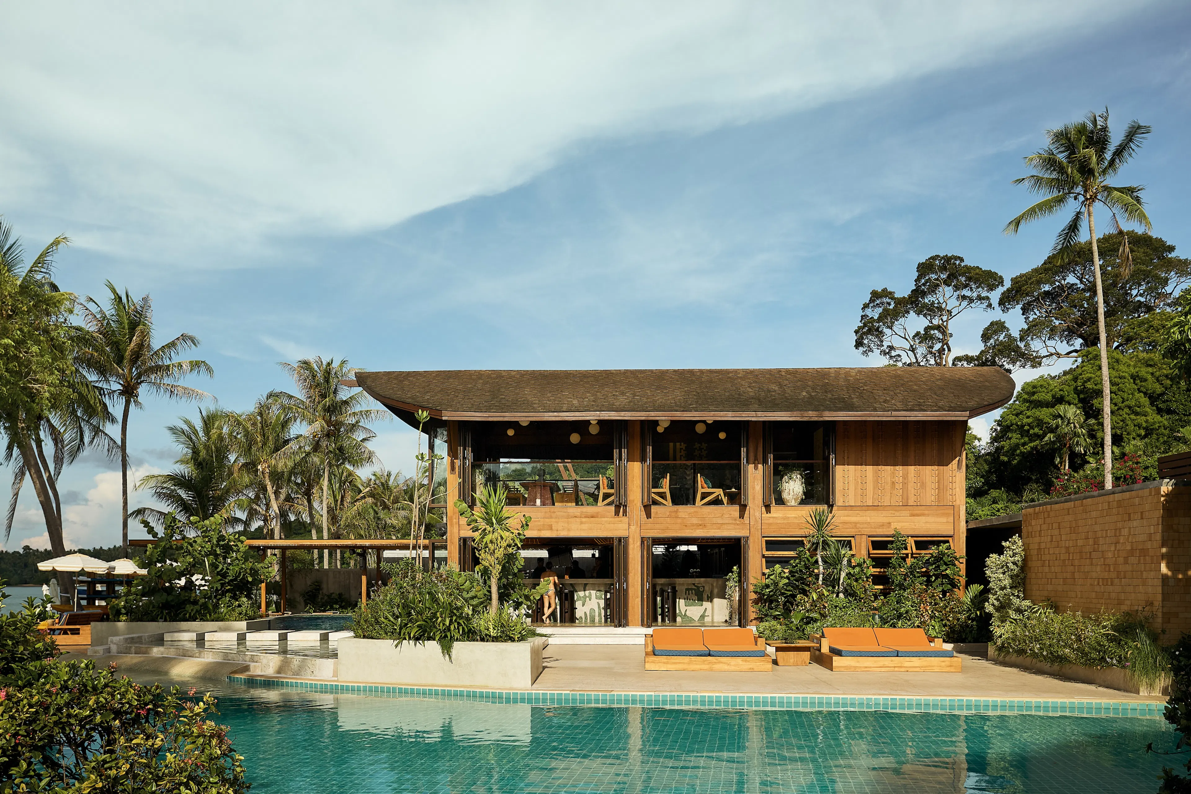 Laku Beach Club — 4