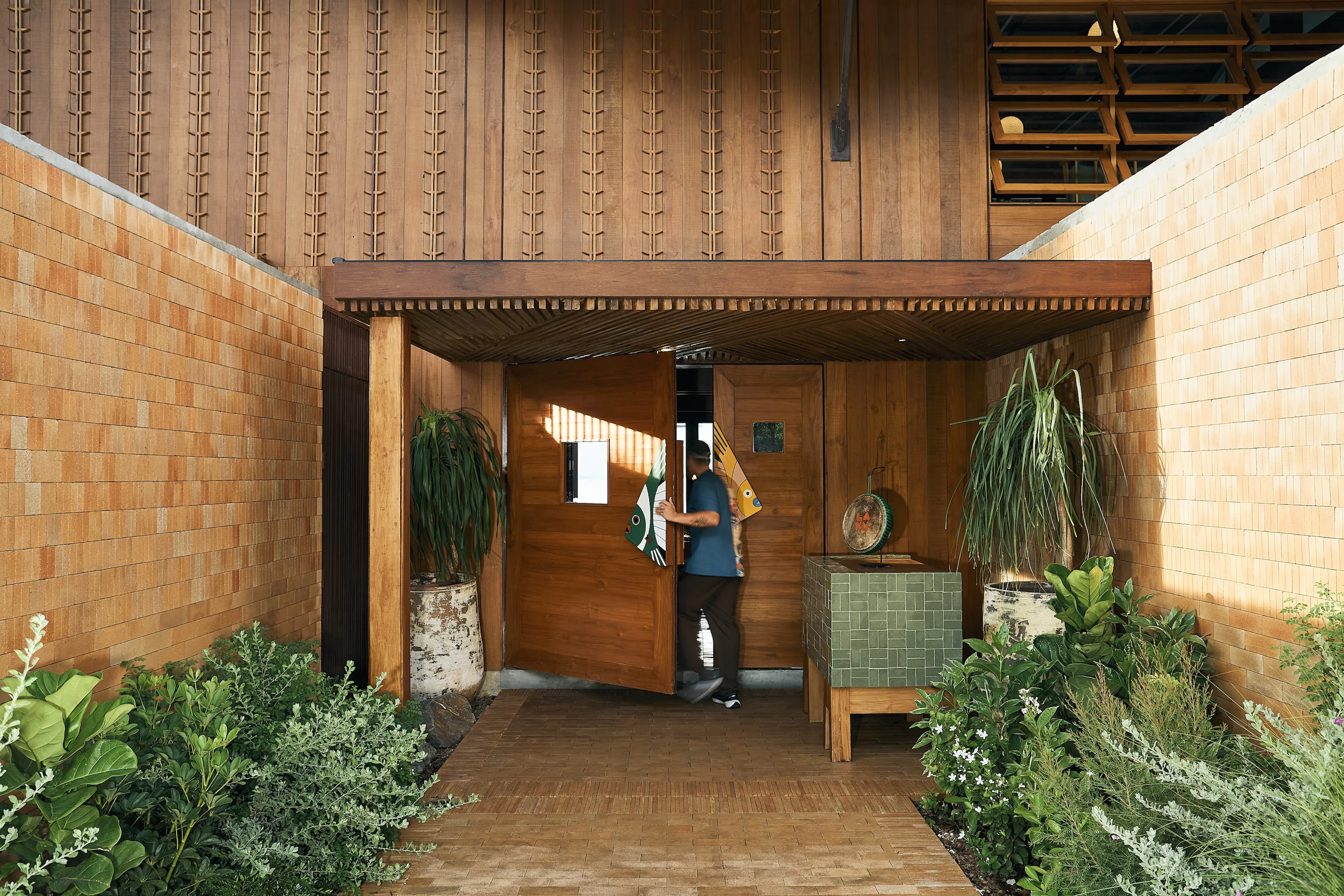 Laku Beach Club — 11