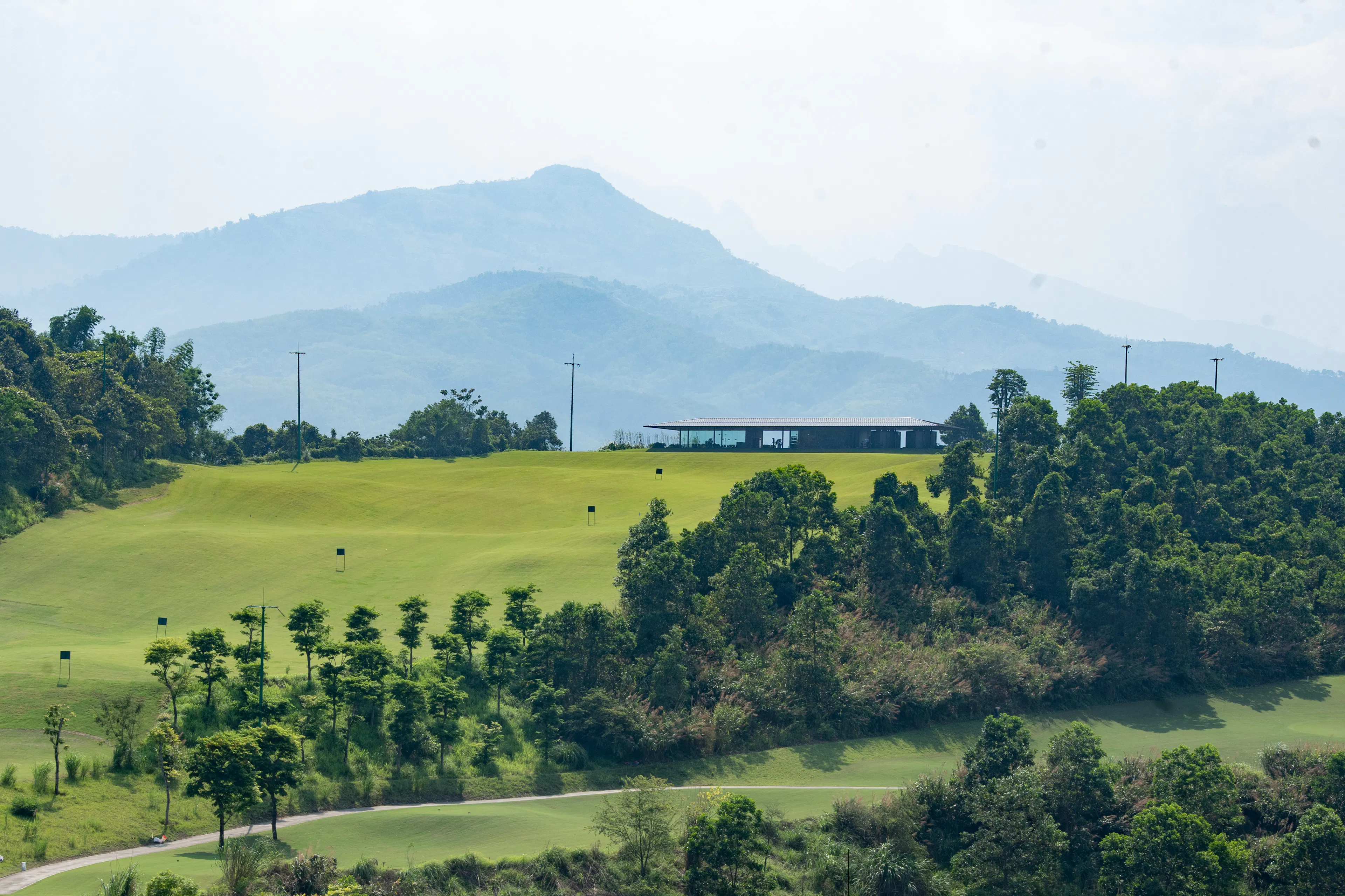 "The Indigo" Driving Range — 16